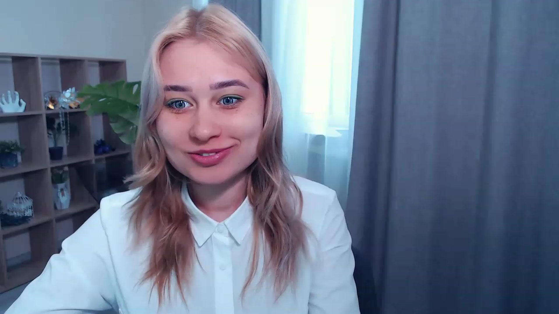 Gallery image thumbnail from Kukla_kolduna's myfreecams stream on, 03/16/2023, 10:40 image 6 of 20