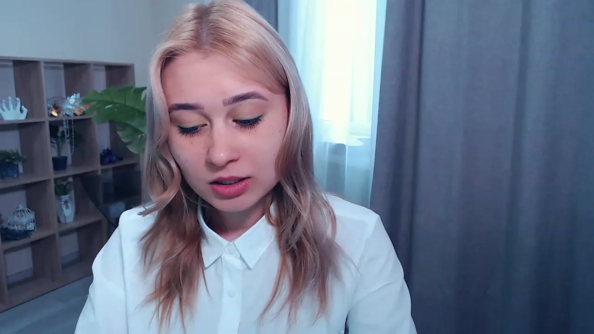 Gallery image thumbnail from Kukla_kolduna's myfreecams stream on, 03/16/2023, 10:40 image 11 of 20