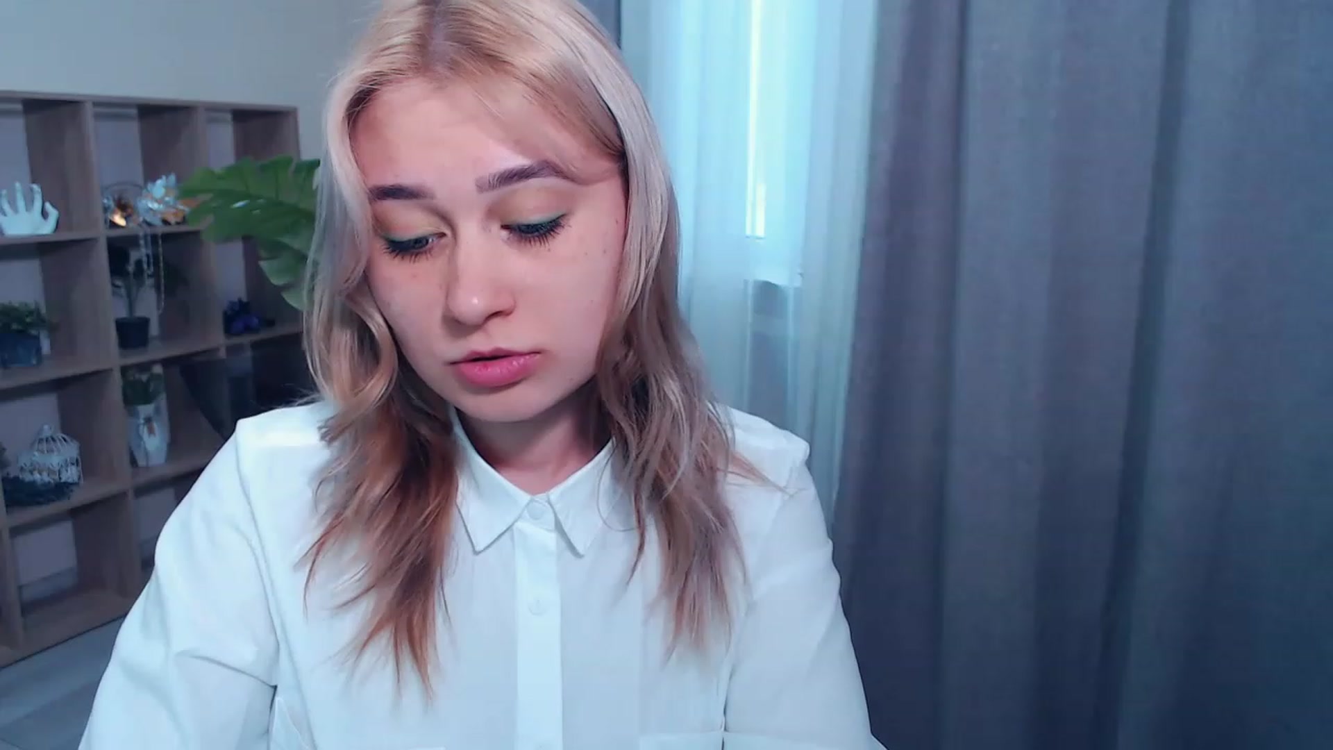Gallery image thumbnail from Kukla_kolduna's myfreecams stream on, 03/16/2023, 12:12 image 2 of 20