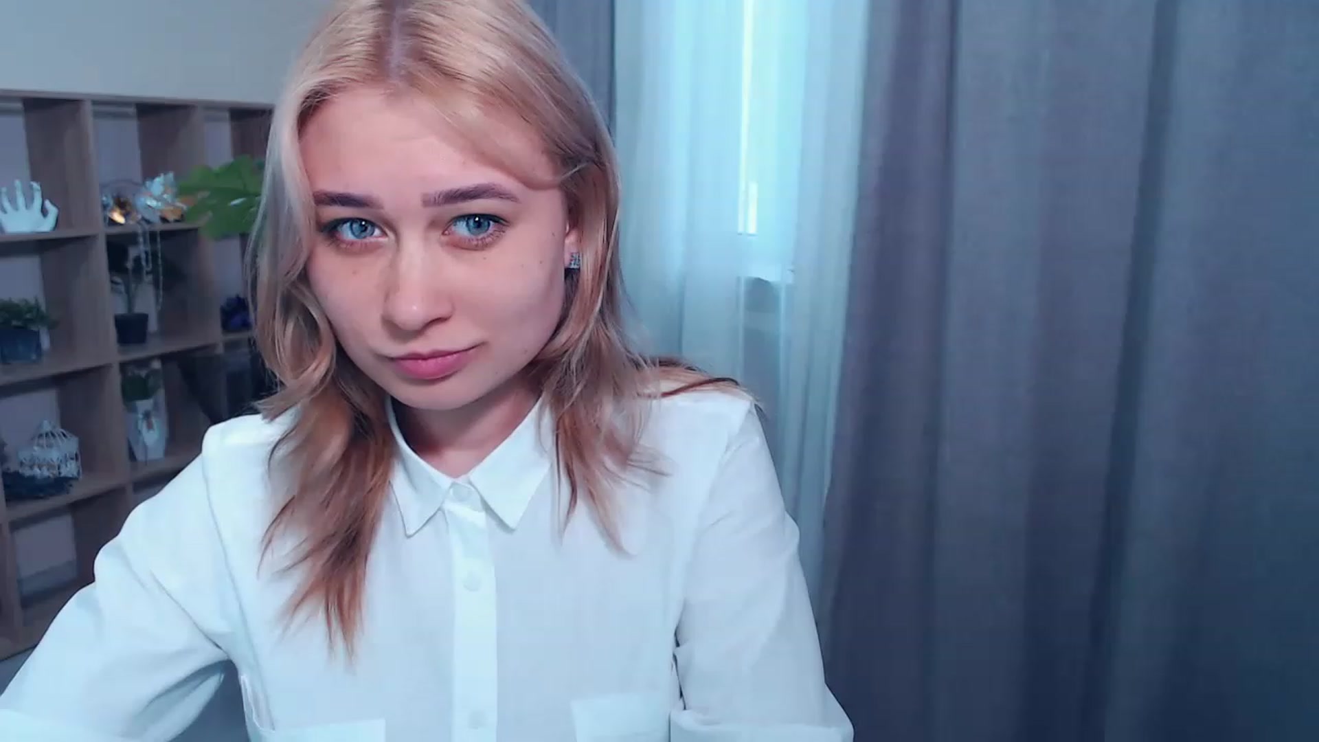 Gallery image thumbnail from Kukla_kolduna's myfreecams stream on, 03/16/2023, 12:12 image 17 of 20