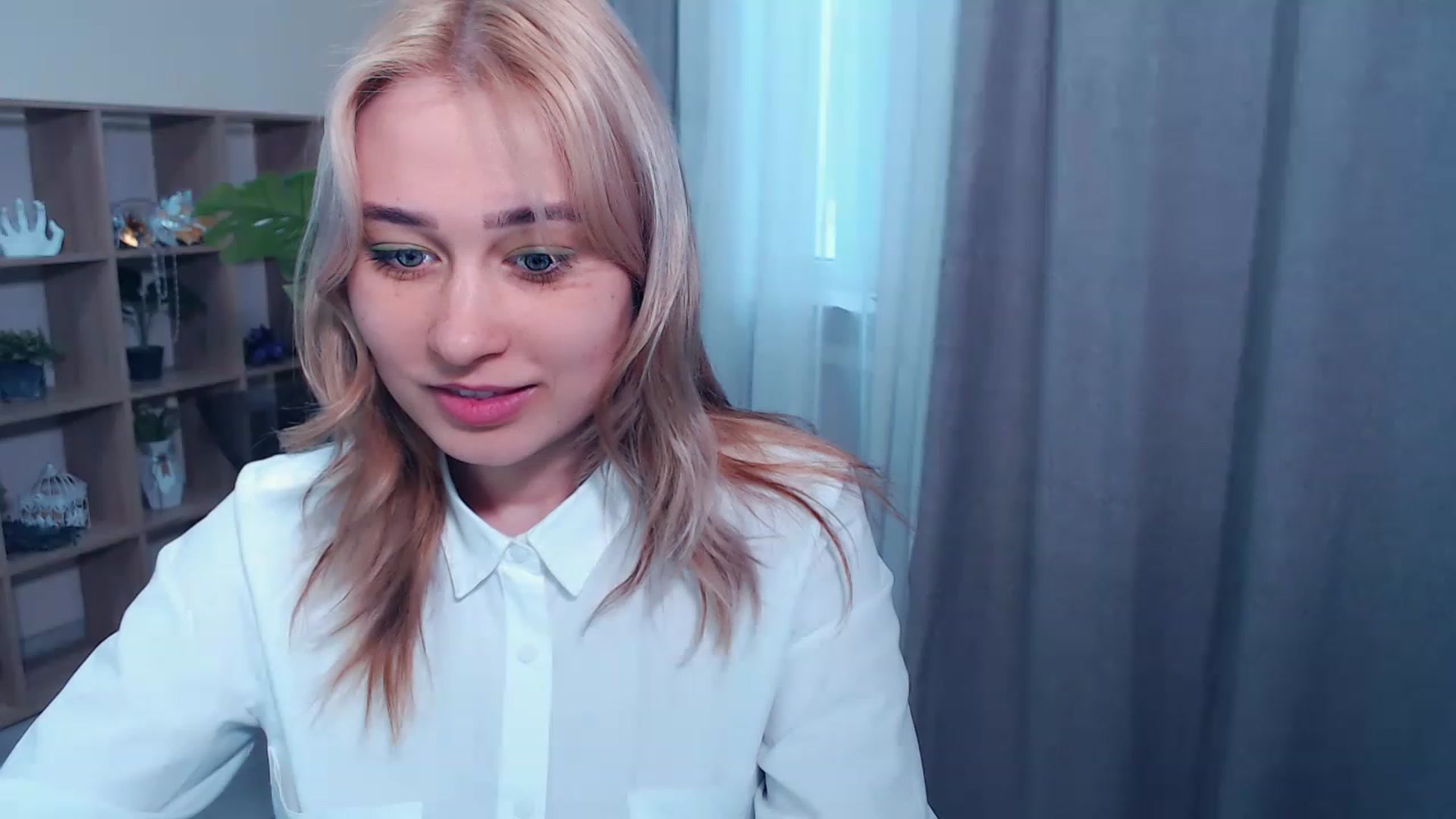 Gallery image thumbnail from Kukla_kolduna's myfreecams stream on, 03/16/2023, 12:12 image 7 of 20