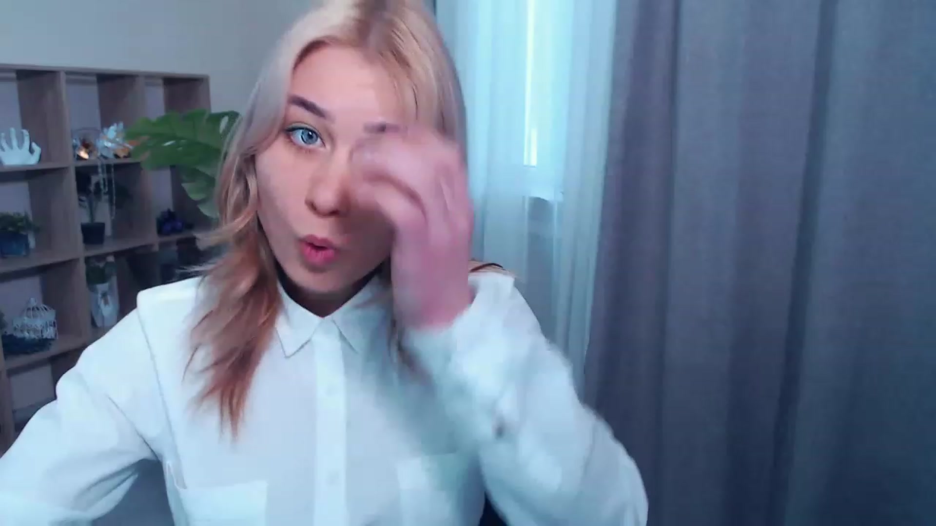 Gallery image thumbnail from Kukla_kolduna's myfreecams stream on, 03/16/2023, 12:12 image 15 of 20