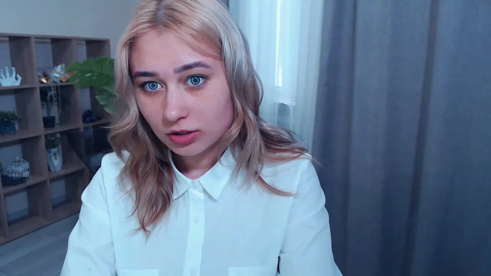 Gallery image thumbnail from Kukla_kolduna's myfreecams stream on, 03/16/2023, 14:18 image 16 of 20