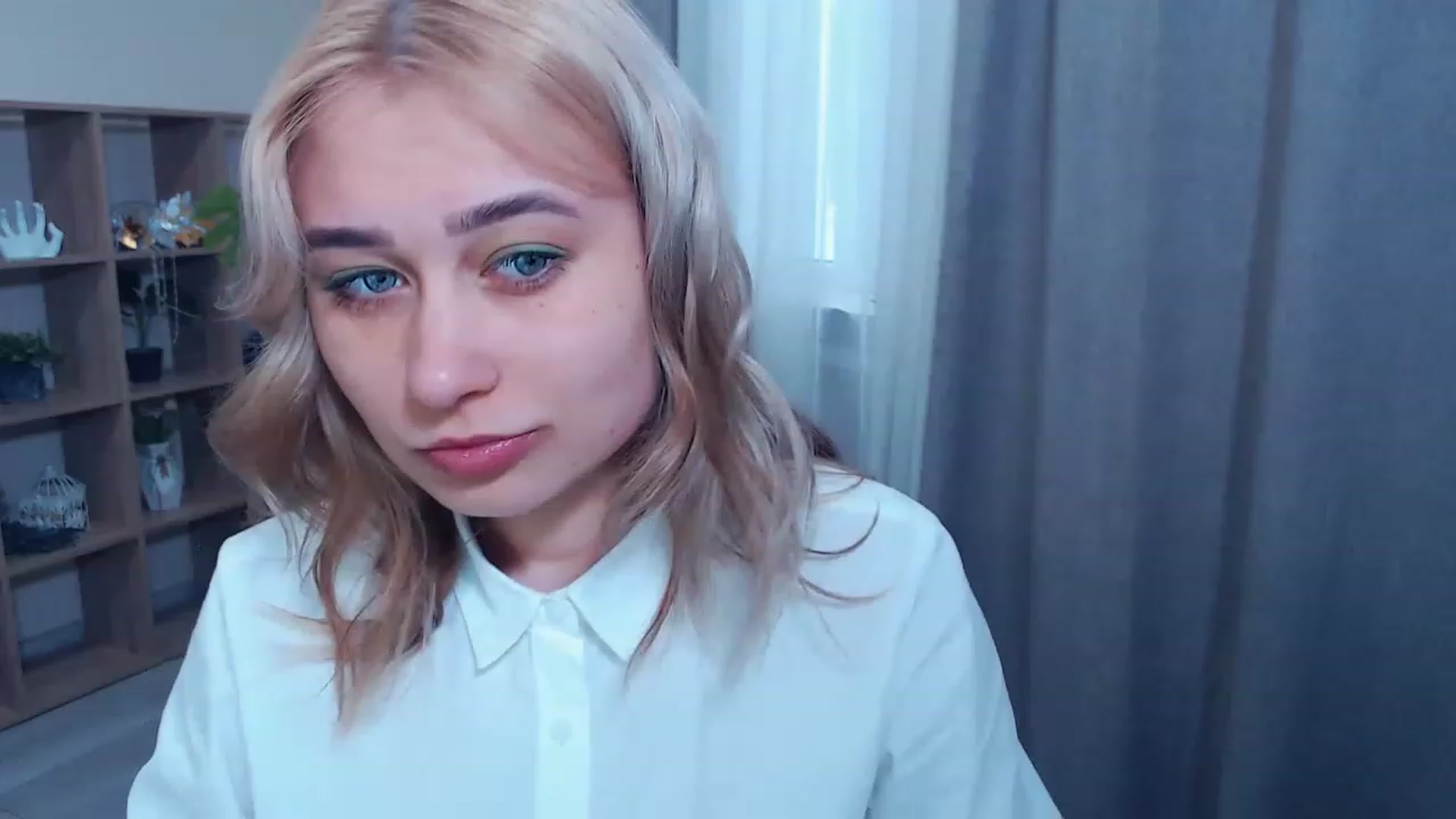 Gallery image thumbnail from Kukla_kolduna's myfreecams stream on, 03/16/2023, 14:18 image 3 of 20