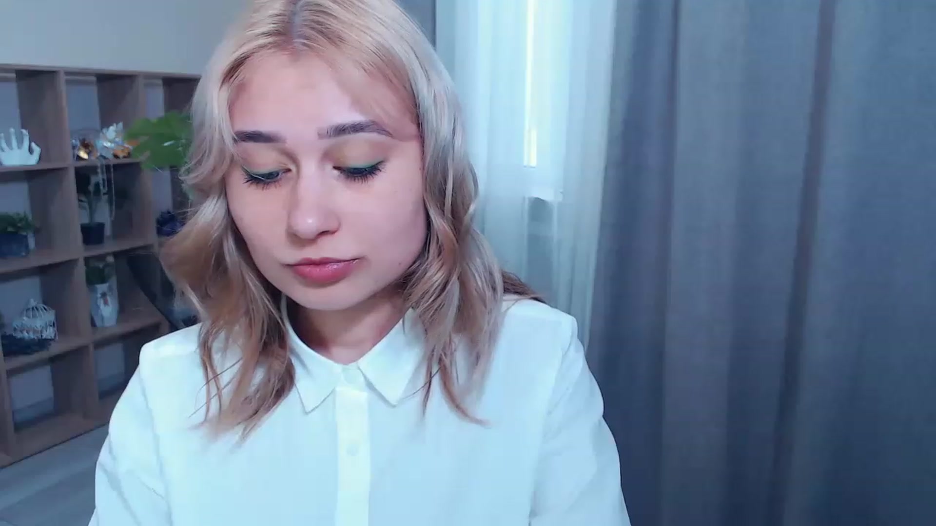 Gallery image thumbnail from Kukla_kolduna's myfreecams stream on, 03/16/2023, 14:18 image 7 of 20