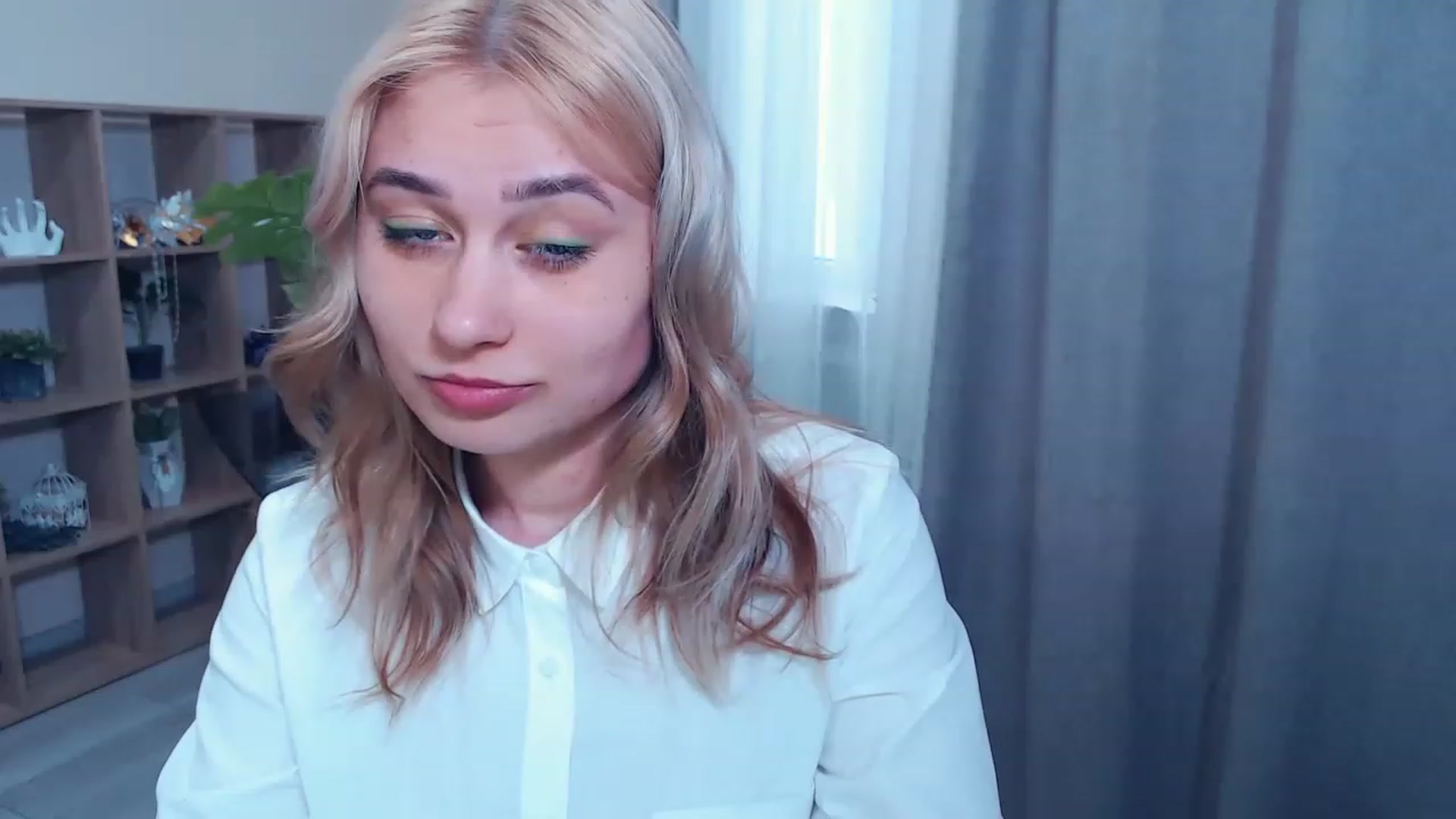 Gallery image thumbnail from Kukla_kolduna's myfreecams stream on, 03/16/2023, 14:18 image 15 of 20