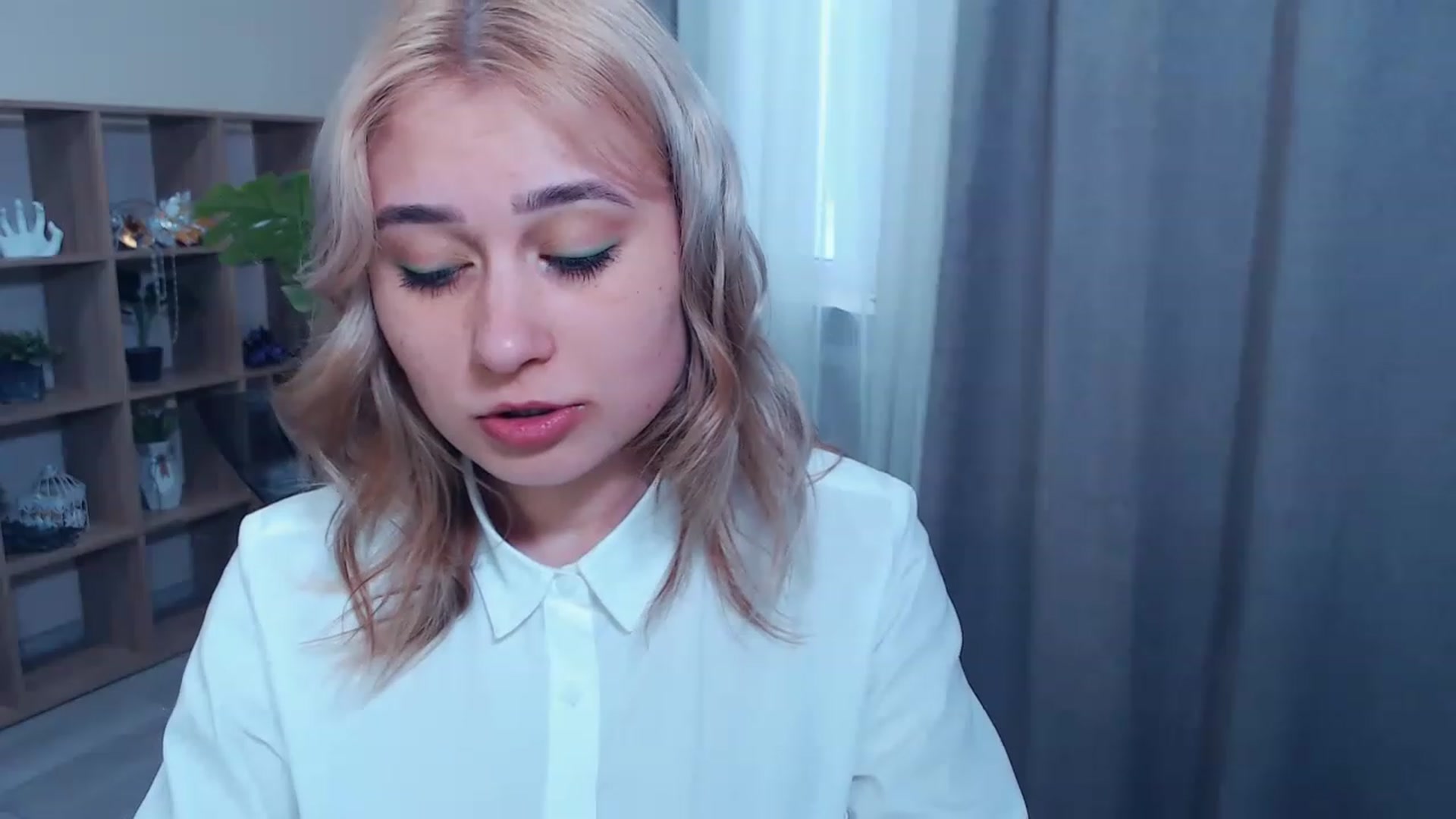 Gallery image thumbnail from Kukla_kolduna's myfreecams stream on, 03/16/2023, 14:18 image 4 of 20