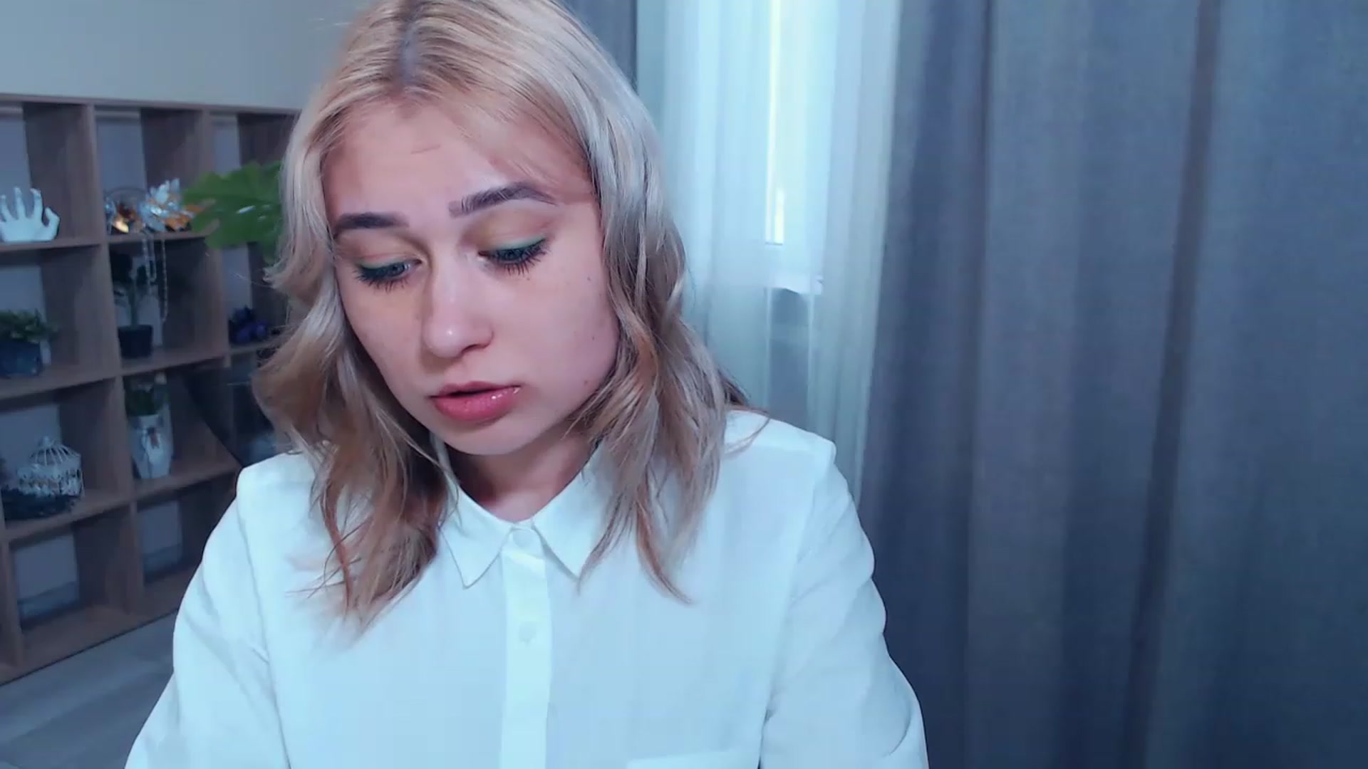 Gallery image thumbnail from Kukla_kolduna's myfreecams stream on, 03/16/2023, 14:18 image 5 of 20