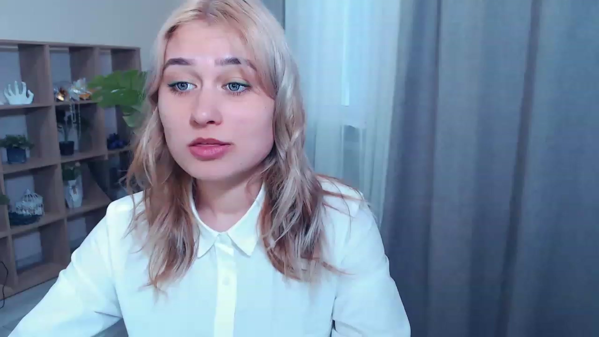 Gallery image thumbnail from Kukla_kolduna's myfreecams stream on, 03/16/2023, 15:29 image 2 of 20