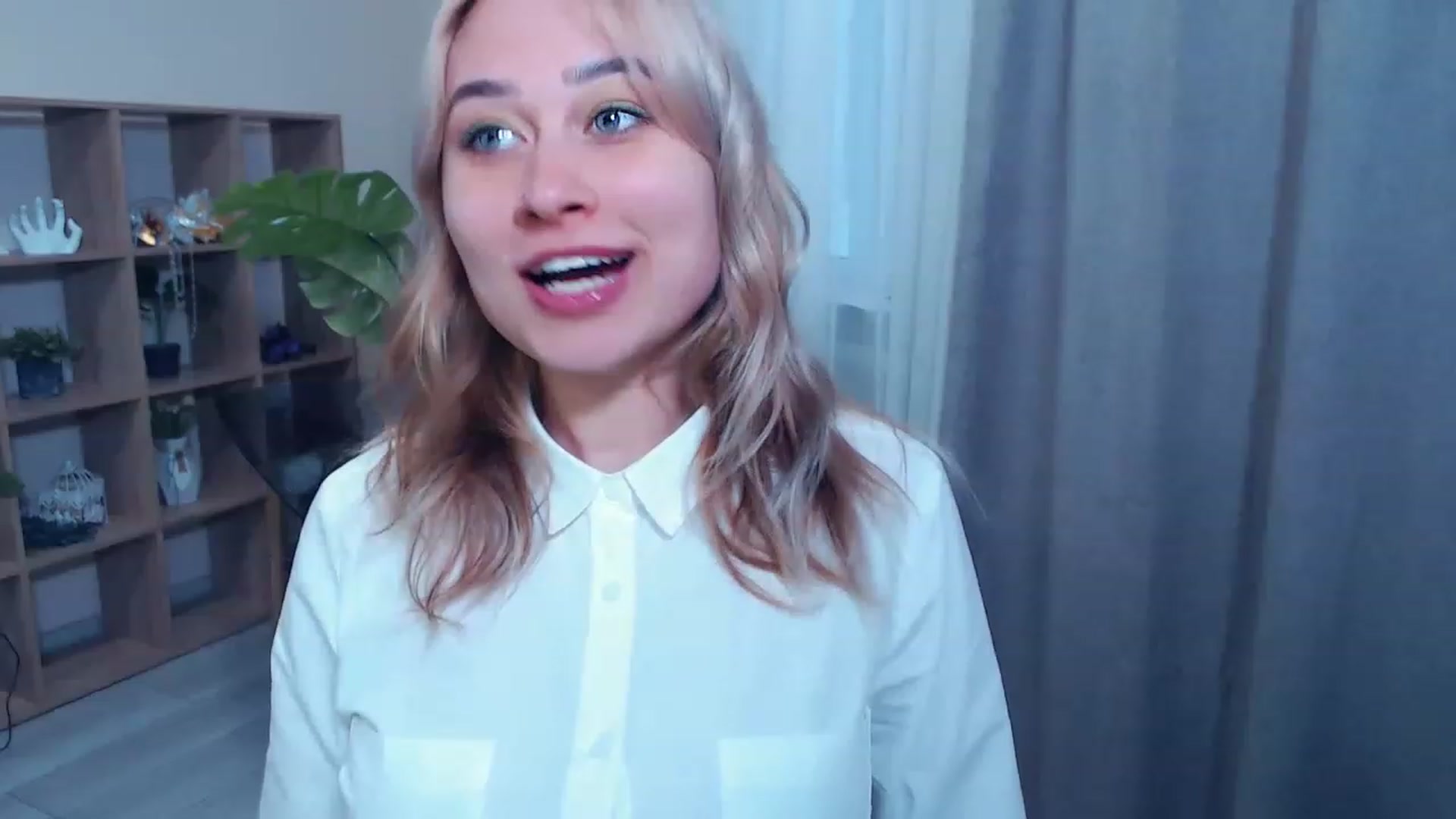 Gallery image thumbnail from Kukla_kolduna's myfreecams stream on, 03/16/2023, 15:29 image 4 of 20