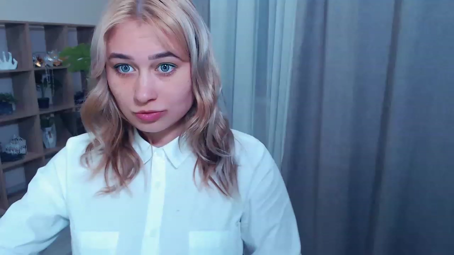 Gallery image thumbnail from Kukla_kolduna's myfreecams stream on, 03/16/2023, 16:44 image 19 of 20