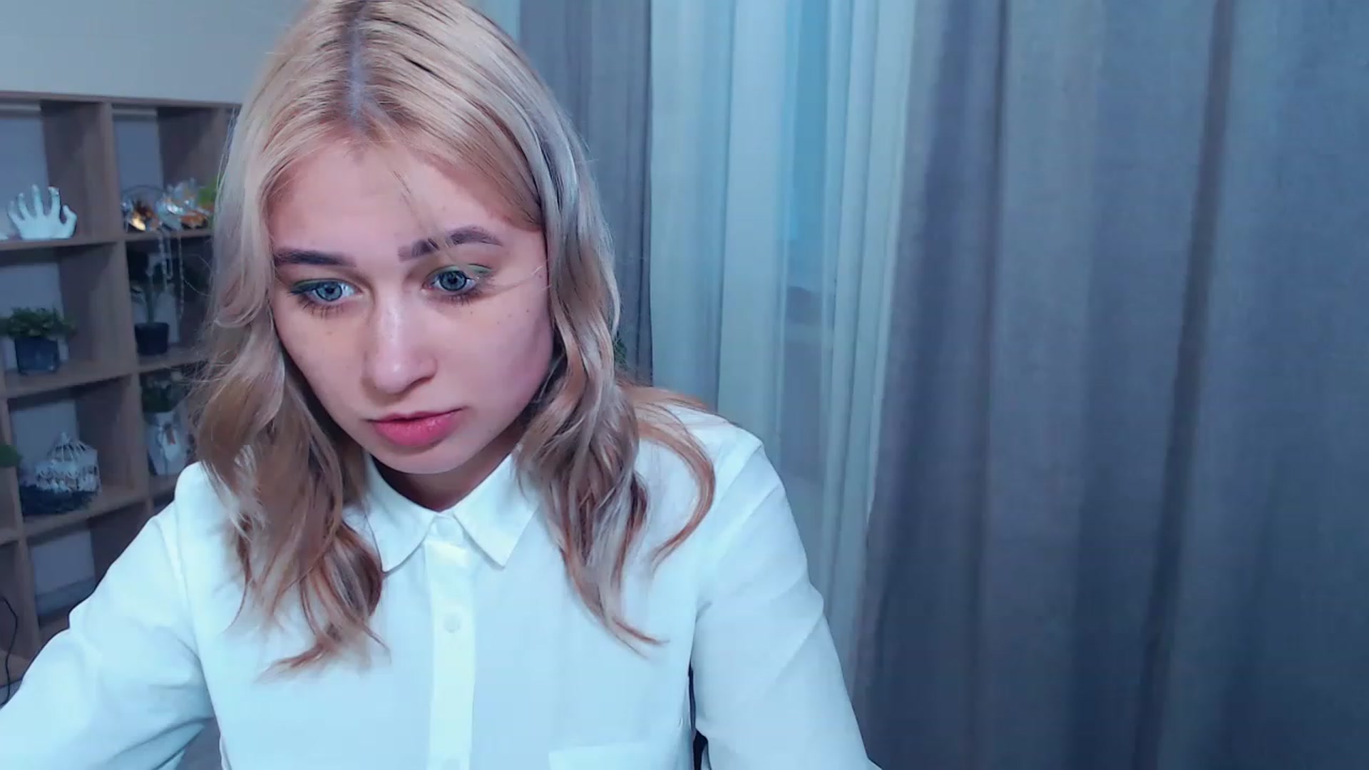 Gallery image thumbnail from Kukla_kolduna's myfreecams stream on, 03/16/2023, 16:44 image 1 of 20
