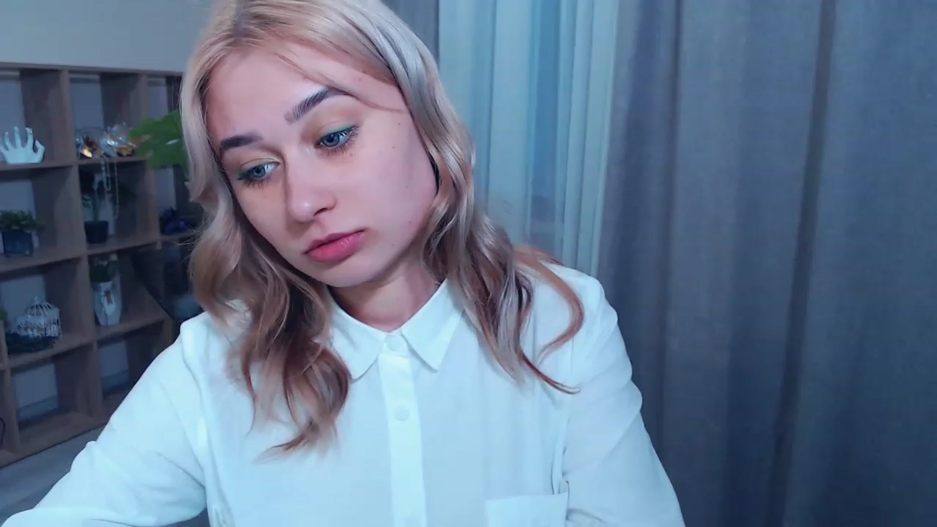 Gallery image thumbnail from Kukla_kolduna's myfreecams stream on, 03/16/2023, 16:44 image 3 of 20