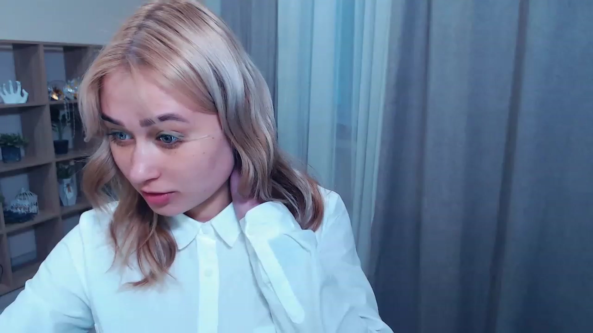 Gallery image thumbnail from Kukla_kolduna's myfreecams stream on, 03/16/2023, 16:44 image 2 of 20