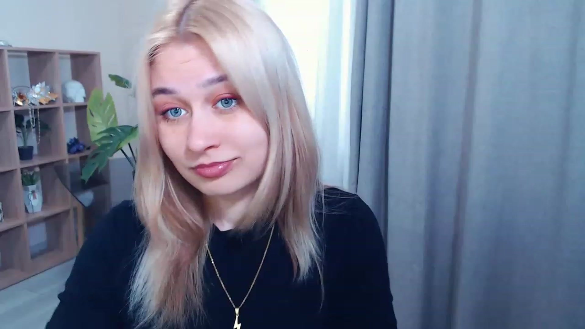 Gallery image thumbnail from Kukla_kolduna's myfreecams stream on, 03/17/2023, 12:03 image 8 of 20