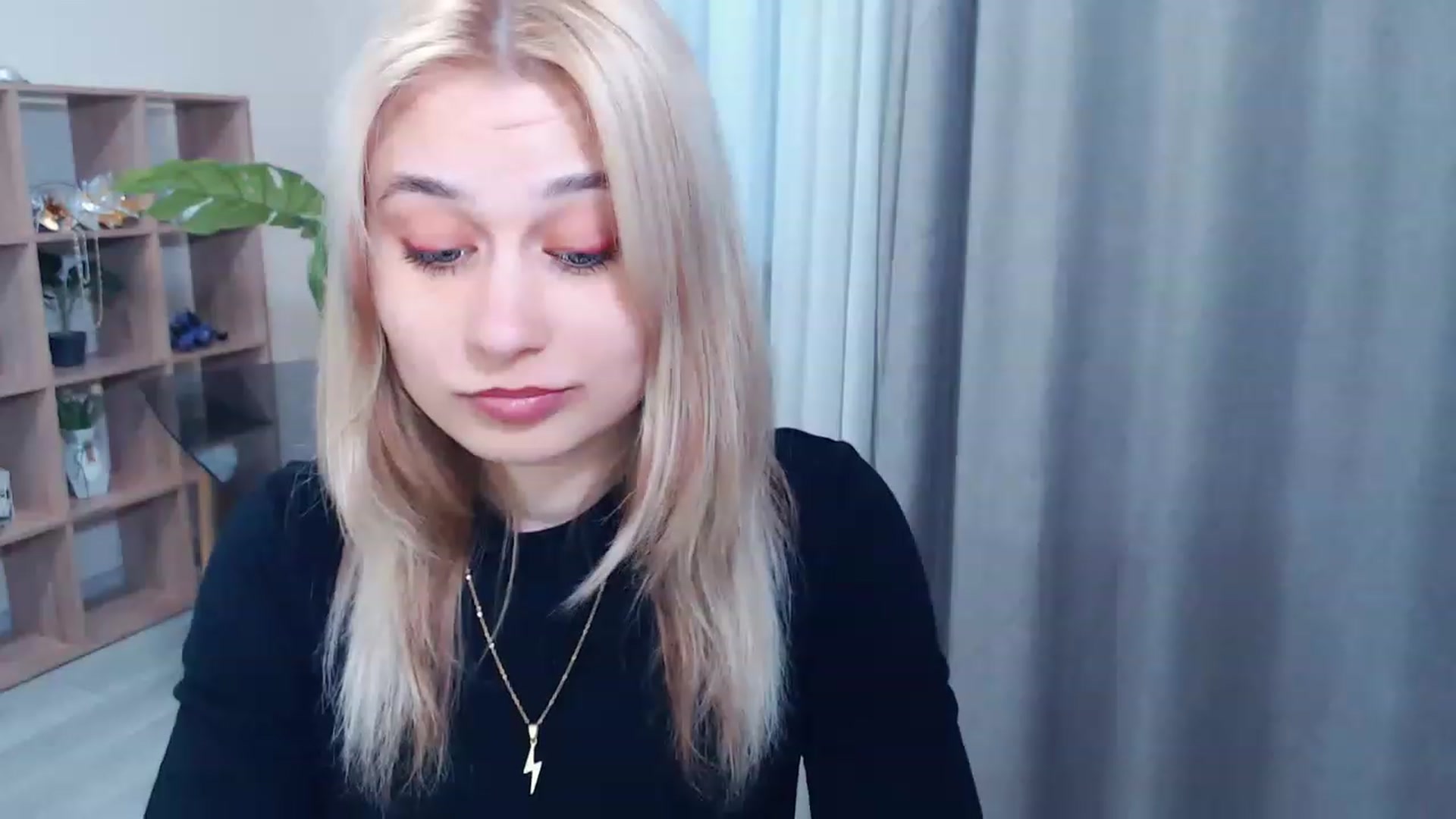 Gallery image thumbnail from Kukla_kolduna's myfreecams stream on, 03/17/2023, 15:50 image 13 of 20