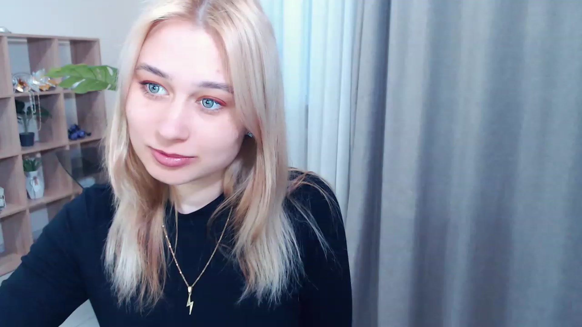 Gallery image thumbnail from Kukla_kolduna's myfreecams stream on, 03/17/2023, 15:50 image 2 of 20