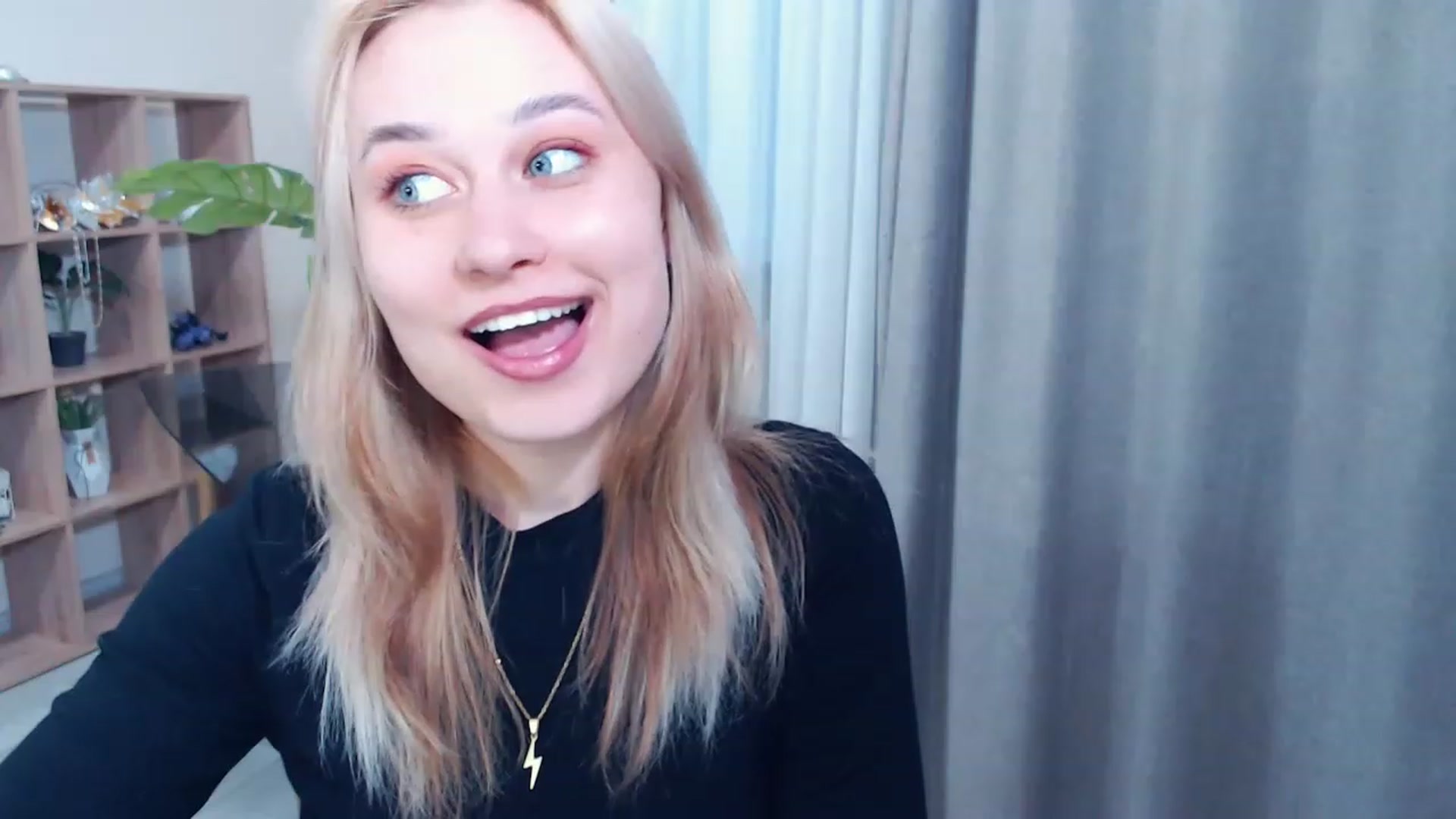 Gallery image thumbnail from Kukla_kolduna's myfreecams stream on, 03/17/2023, 15:50 image 8 of 20