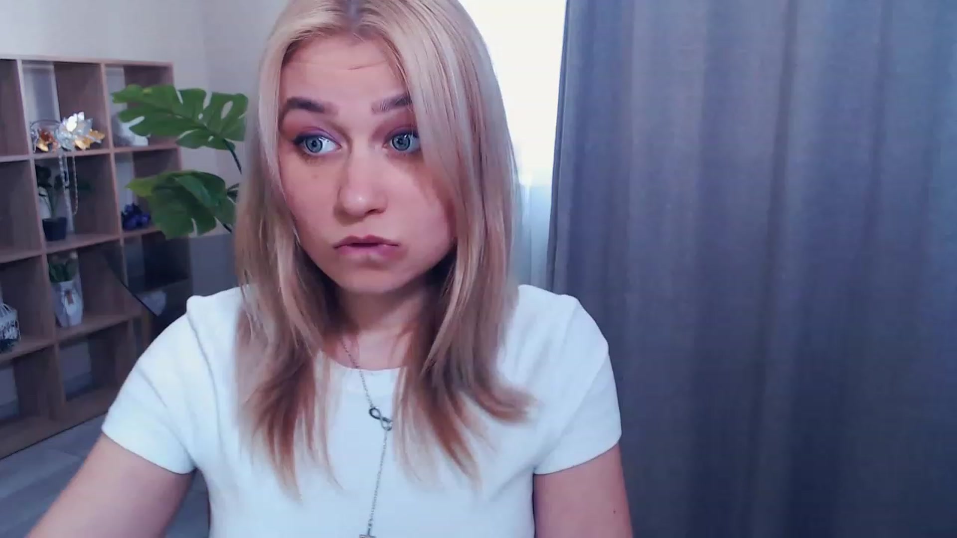 Gallery image thumbnail from Kukla_kolduna's myfreecams stream on, 03/18/2023, 13:49 image 6 of 20