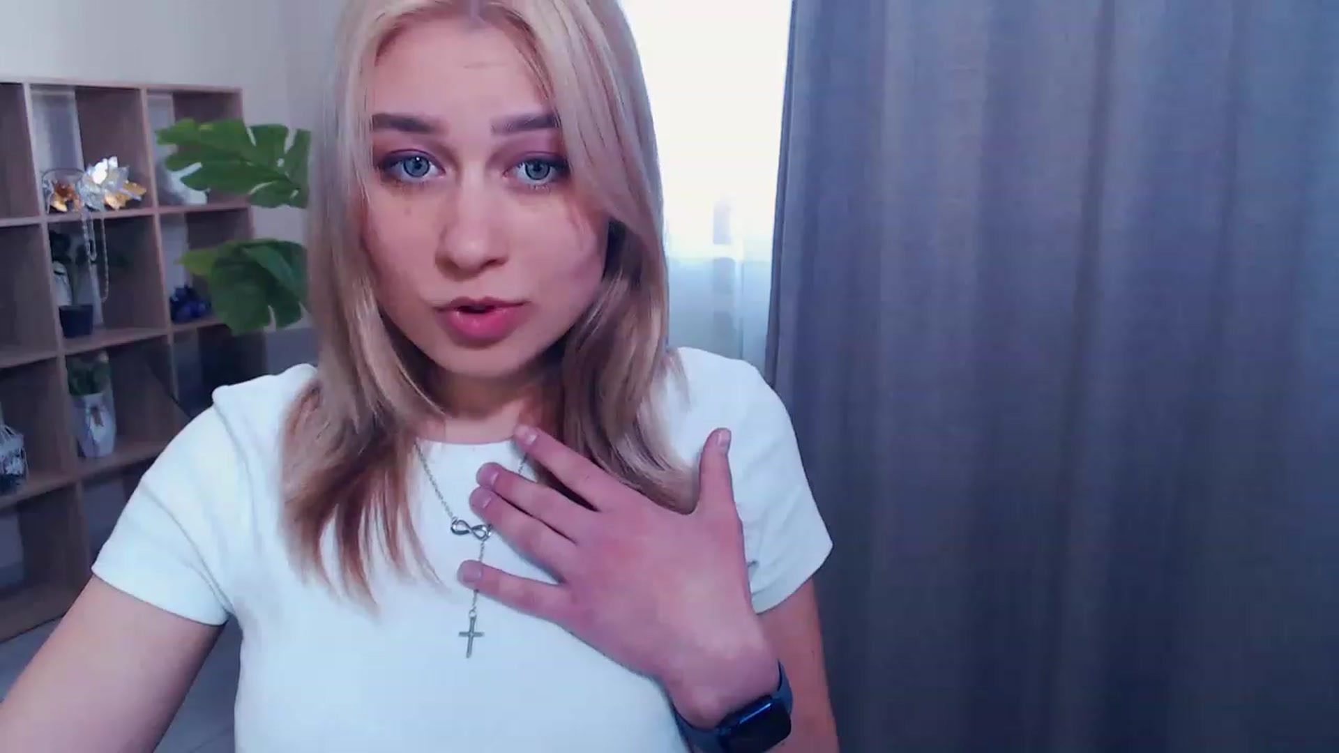 Gallery image thumbnail from Kukla_kolduna's myfreecams stream on, 03/18/2023, 13:49 image 3 of 20