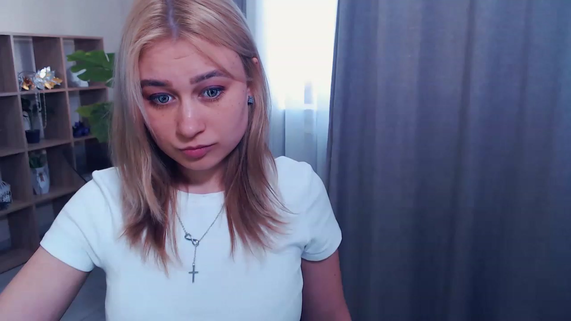 Gallery image thumbnail from Kukla_kolduna's myfreecams stream on, 03/18/2023, 13:49 image 17 of 20