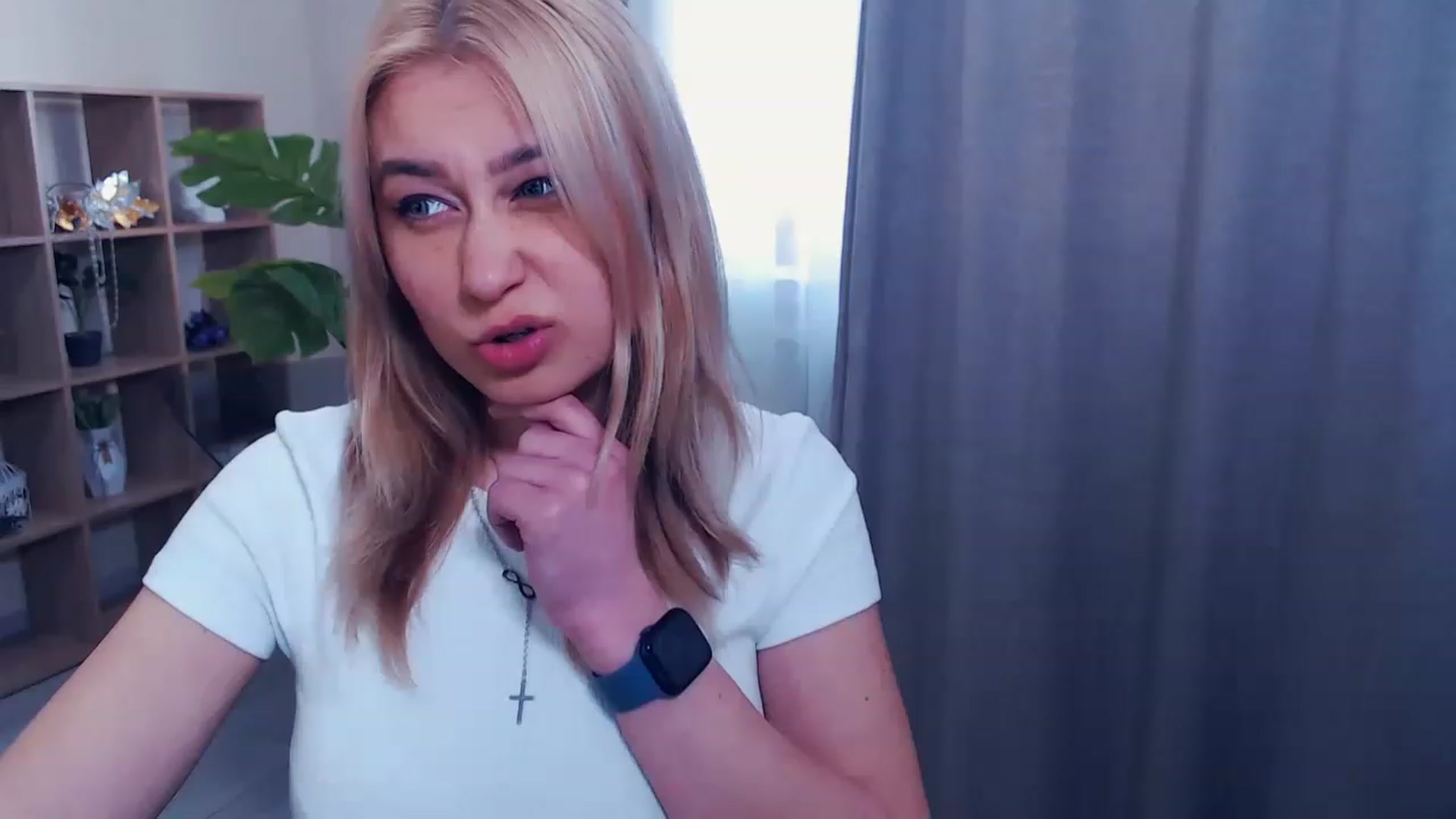 Gallery image thumbnail from Kukla_kolduna's myfreecams stream on, 03/18/2023, 13:49 image 8 of 20