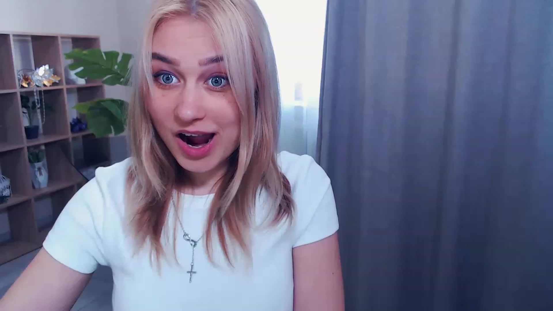 Gallery image thumbnail from Kukla_kolduna's myfreecams stream on, 03/18/2023, 13:49 image 12 of 20