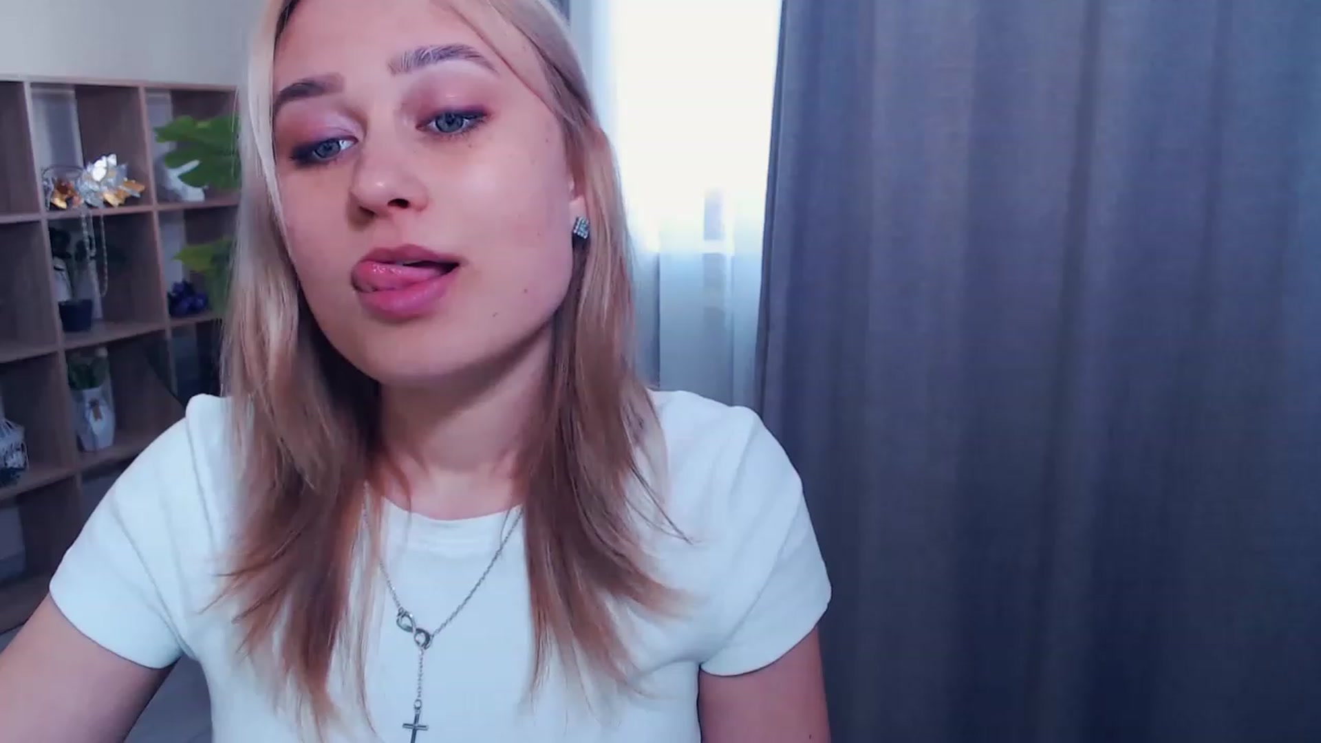 Gallery image thumbnail from Kukla_kolduna's myfreecams stream on, 03/18/2023, 13:49 image 15 of 20