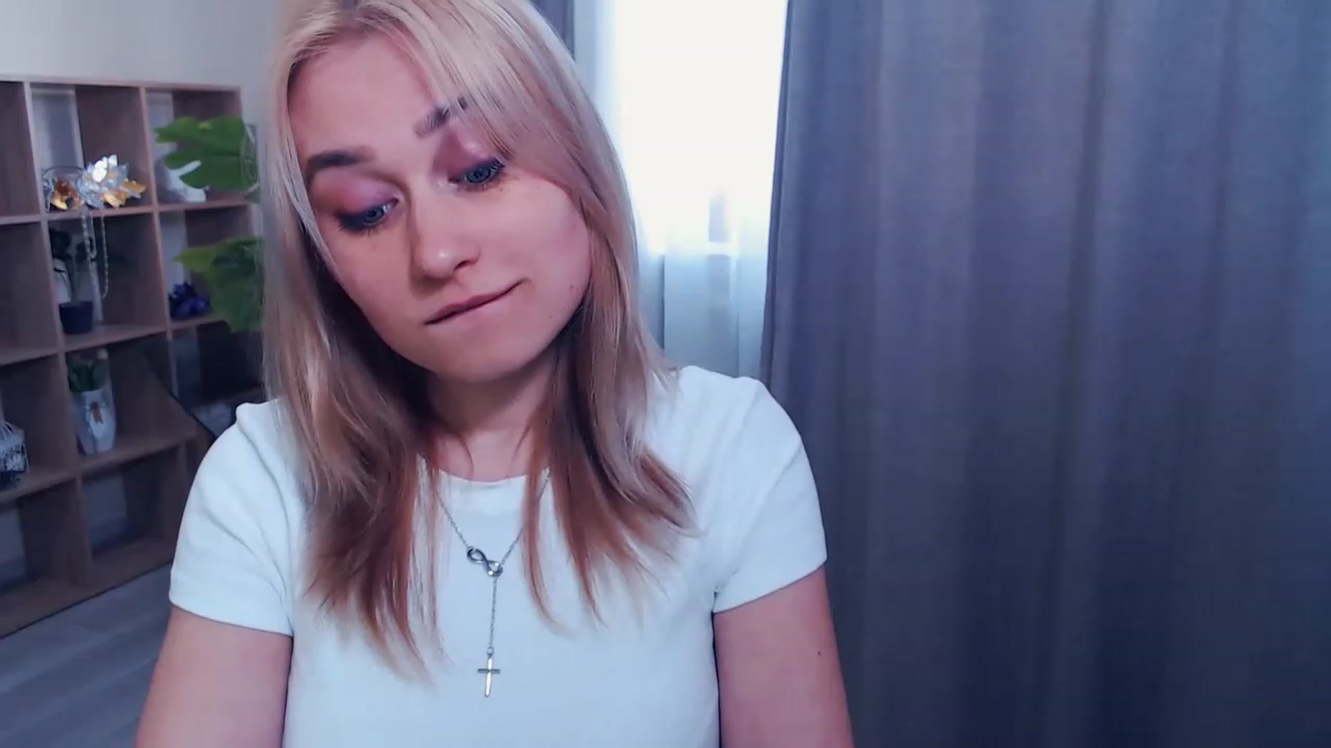 Gallery image thumbnail from Kukla_kolduna's myfreecams stream on, 03/18/2023, 13:49 image 9 of 20