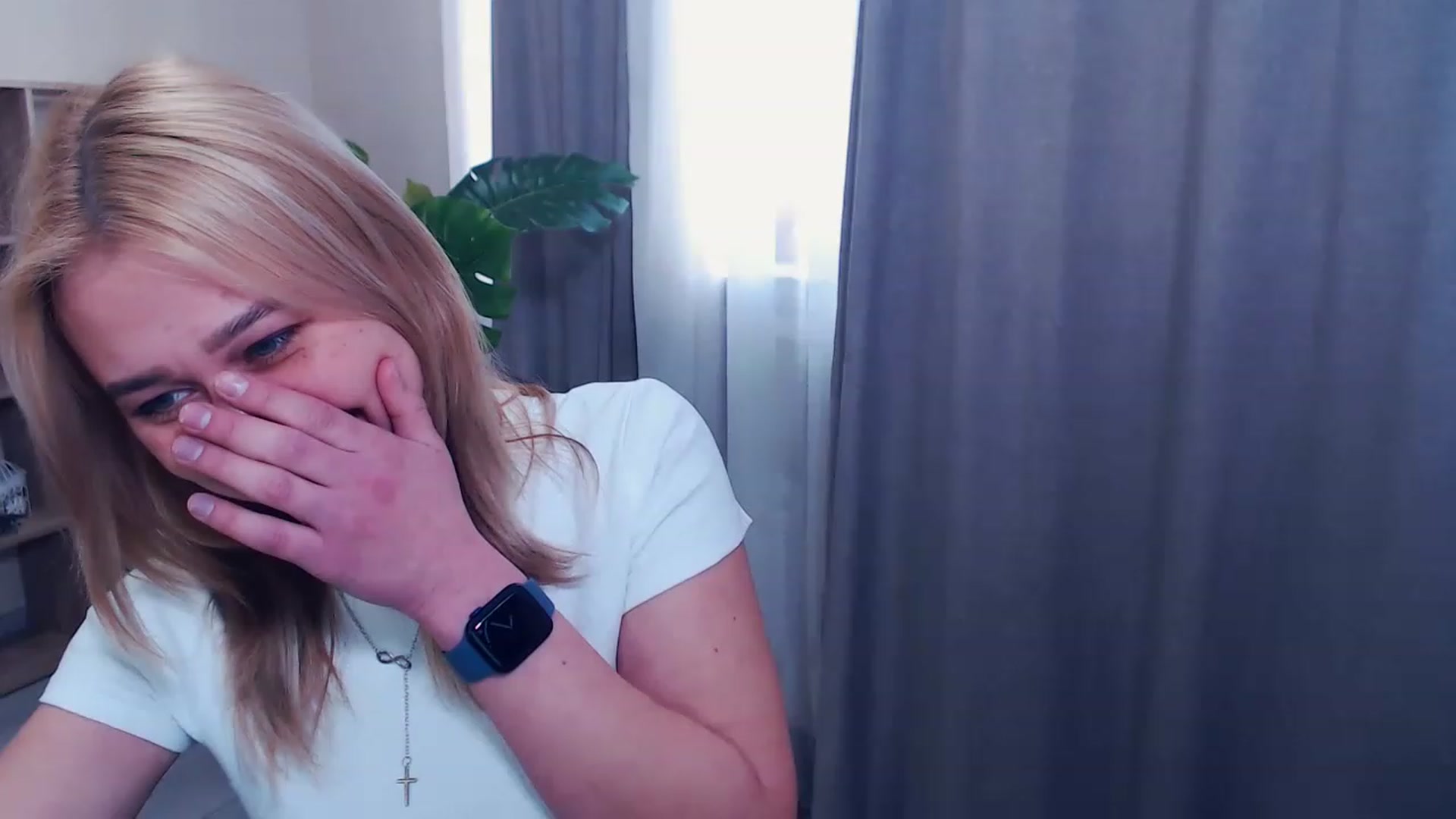 Gallery image thumbnail from Kukla_kolduna's myfreecams stream on, 03/18/2023, 14:32 image 7 of 20