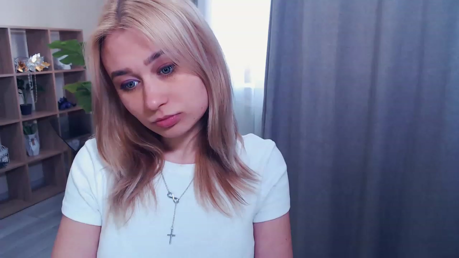 Gallery image thumbnail from Kukla_kolduna's myfreecams stream on, 03/18/2023, 14:32 image 5 of 20