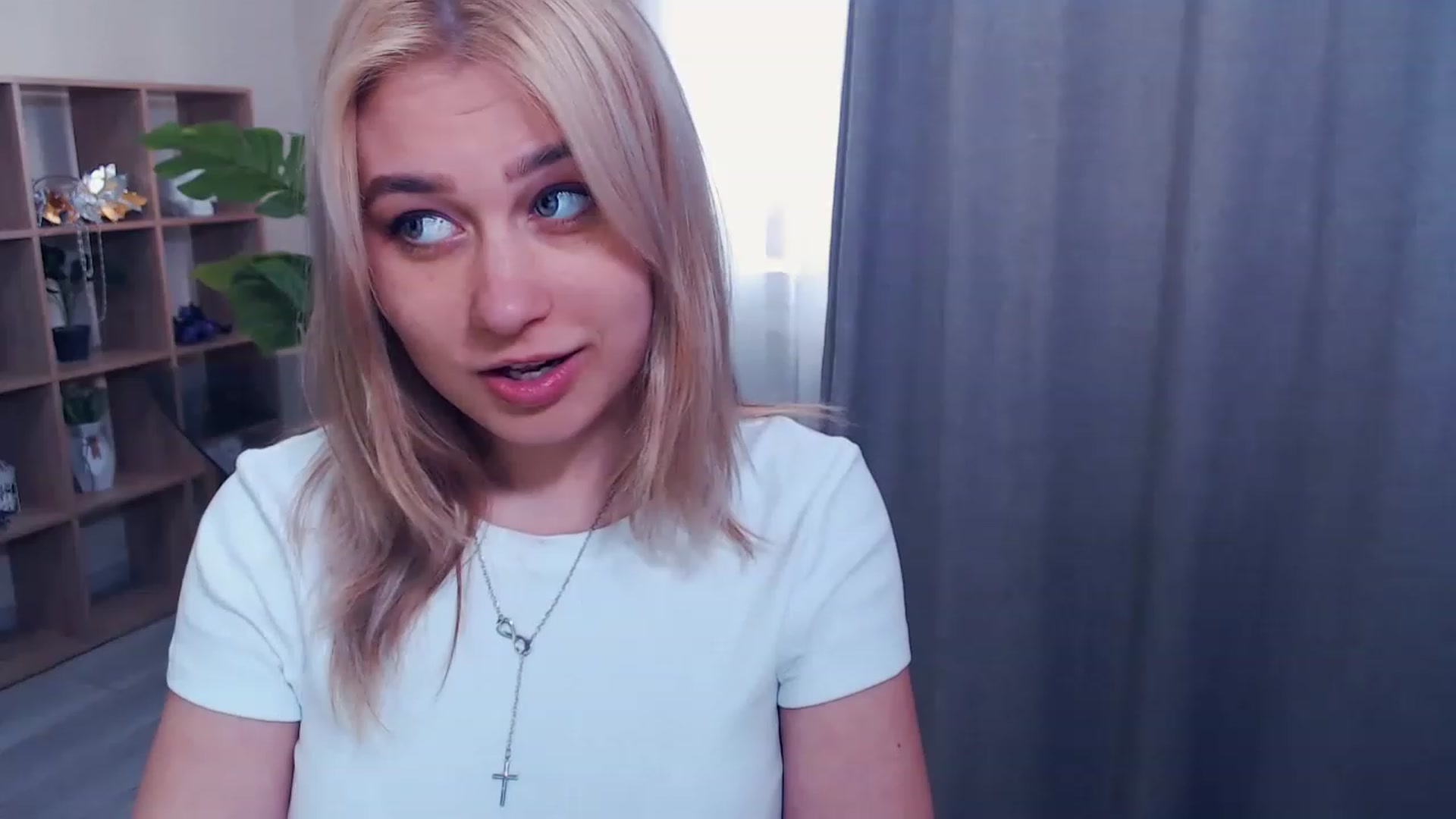Gallery image thumbnail from Kukla_kolduna's myfreecams stream on, 03/18/2023, 14:32 image 12 of 20