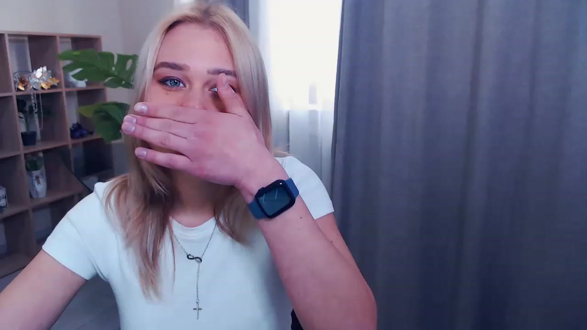 Gallery image thumbnail from Kukla_kolduna's myfreecams stream on, 03/18/2023, 14:32 image 15 of 20