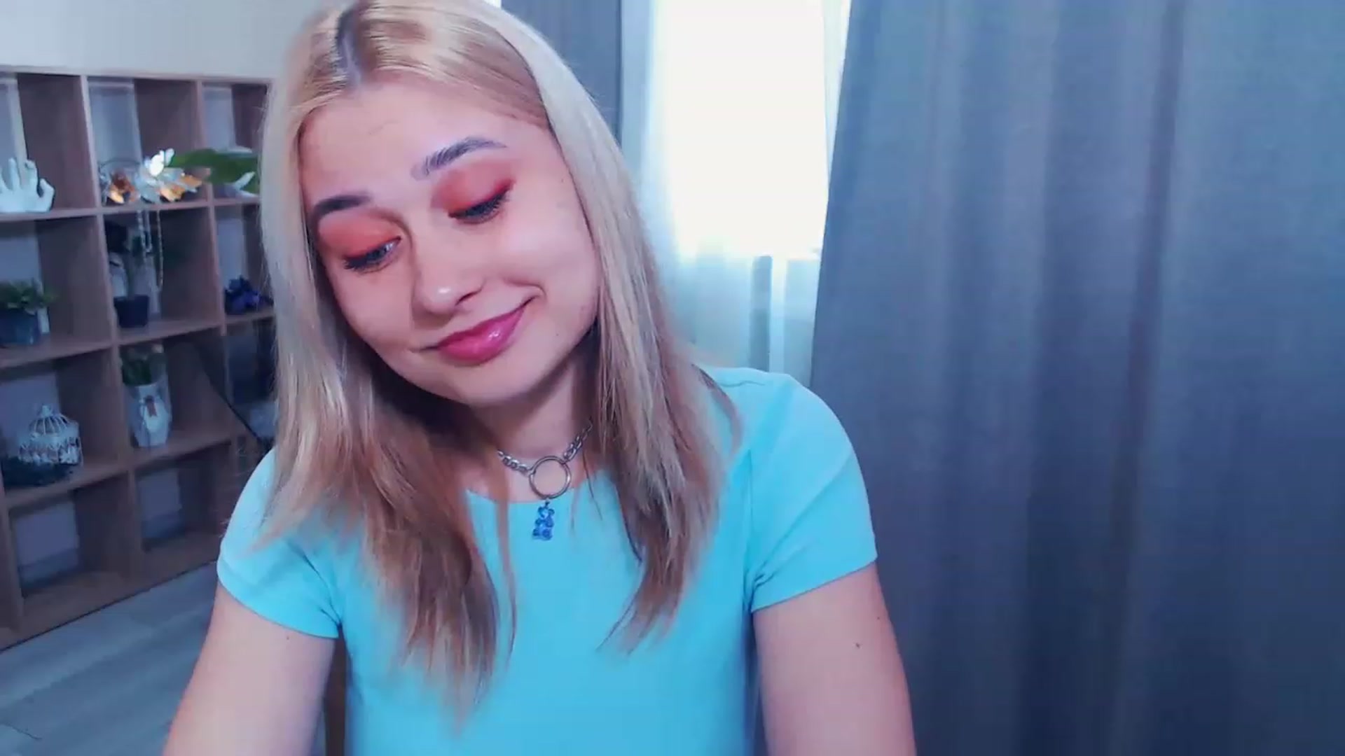 Gallery image thumbnail from Kukla_kolduna's myfreecams stream on, 03/21/2023, 11:52 image 5 of 20