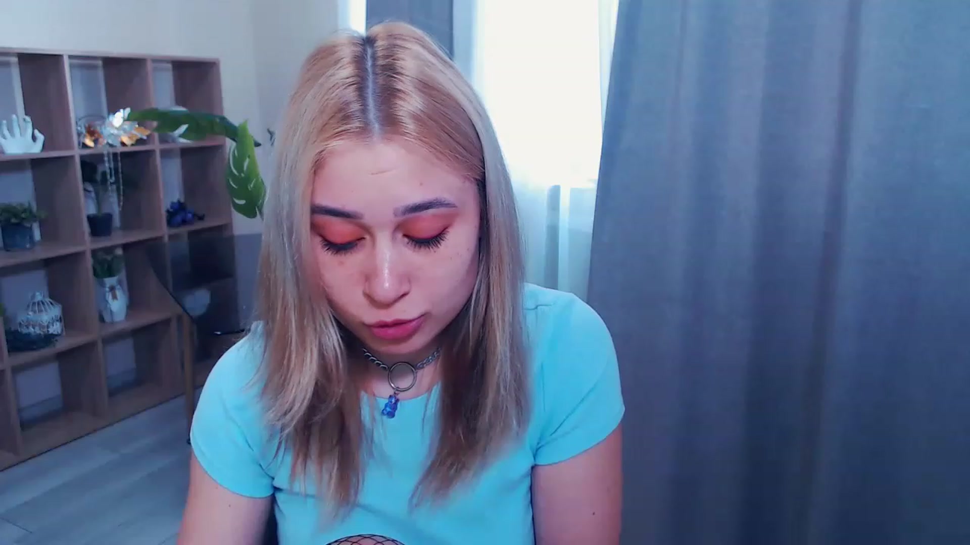 Gallery image thumbnail from Kukla_kolduna's myfreecams stream on, 03/21/2023, 11:52 image 1 of 20