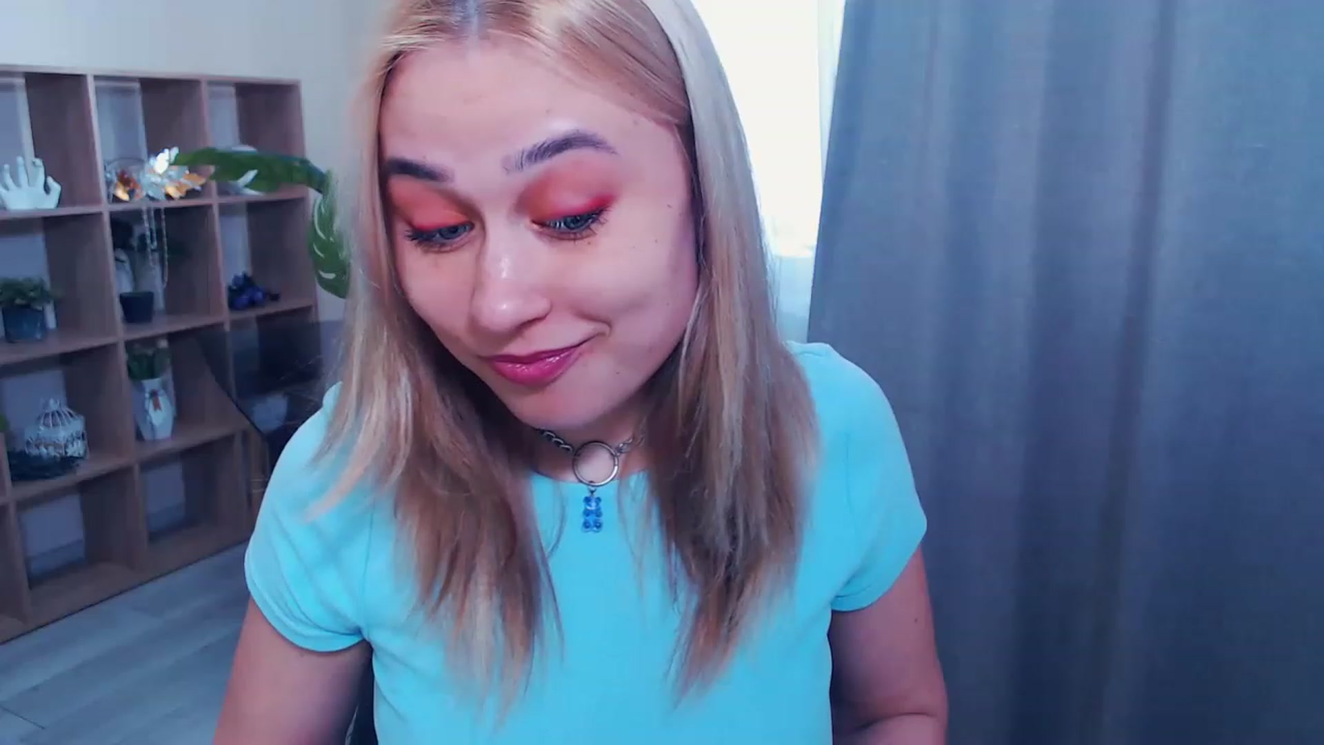 Gallery image thumbnail from Kukla_kolduna's myfreecams stream on, 03/21/2023, 11:52 image 2 of 20