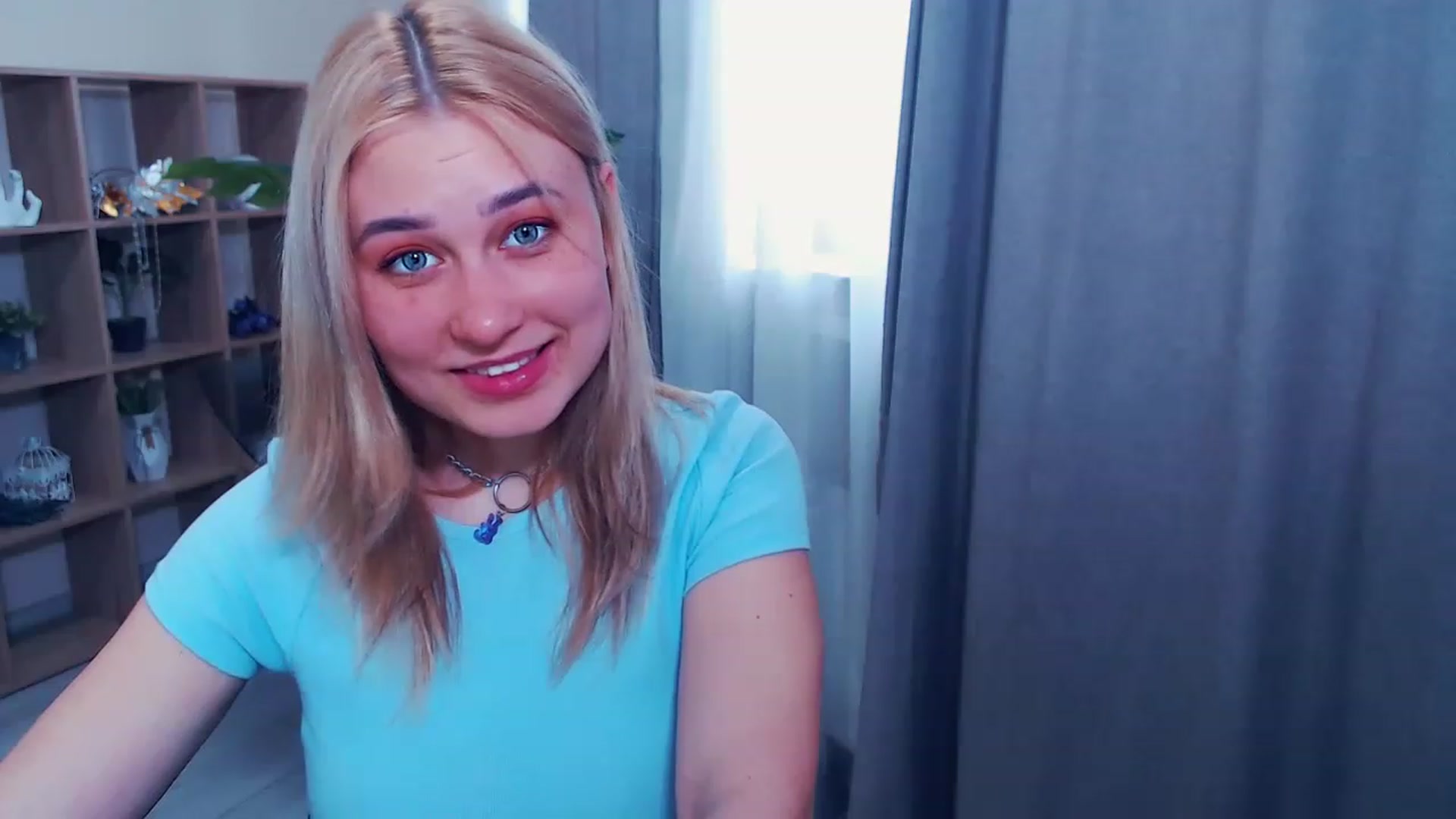 Gallery image thumbnail from Kukla_kolduna's myfreecams stream on, 03/21/2023, 14:36 image 14 of 20