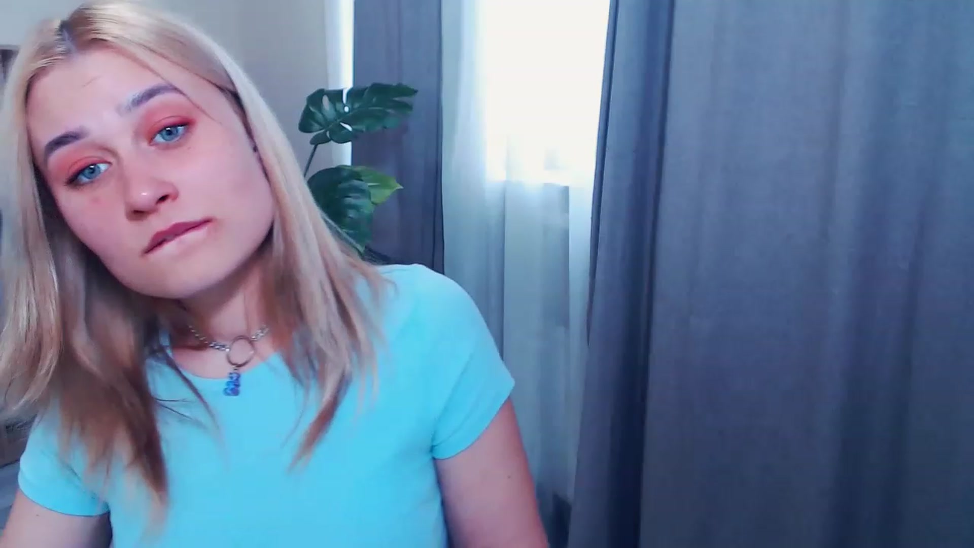 Gallery image thumbnail from Kukla_kolduna's myfreecams stream on, 03/21/2023, 14:36 image 10 of 20