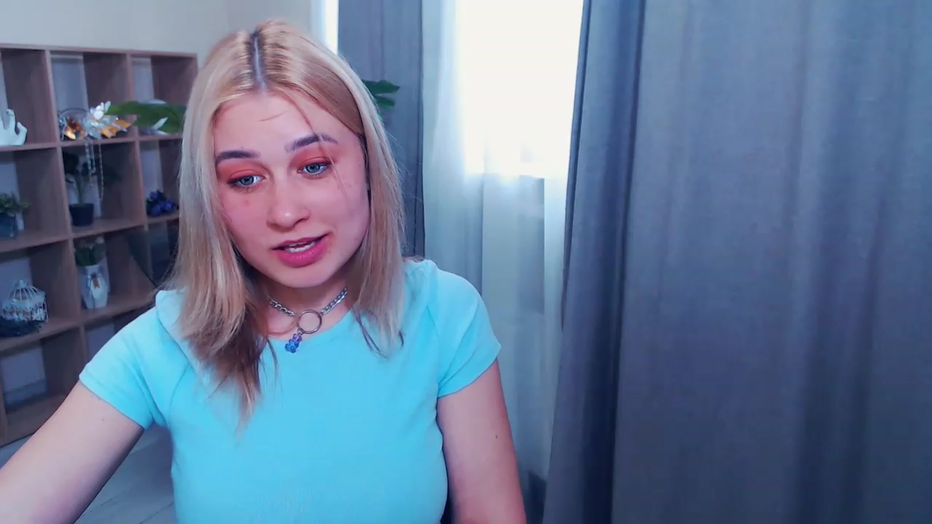 Gallery image thumbnail from Kukla_kolduna's myfreecams stream on, 03/21/2023, 14:36 image 17 of 20