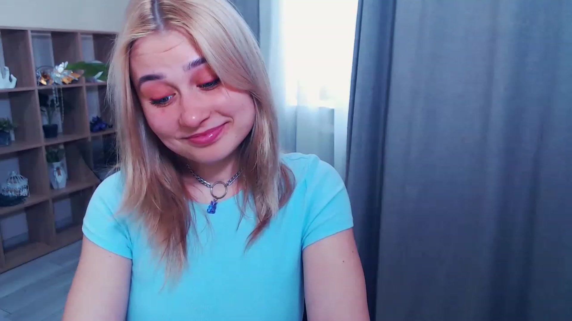 Gallery image thumbnail from Kukla_kolduna's myfreecams stream on, 03/21/2023, 14:36 image 6 of 20