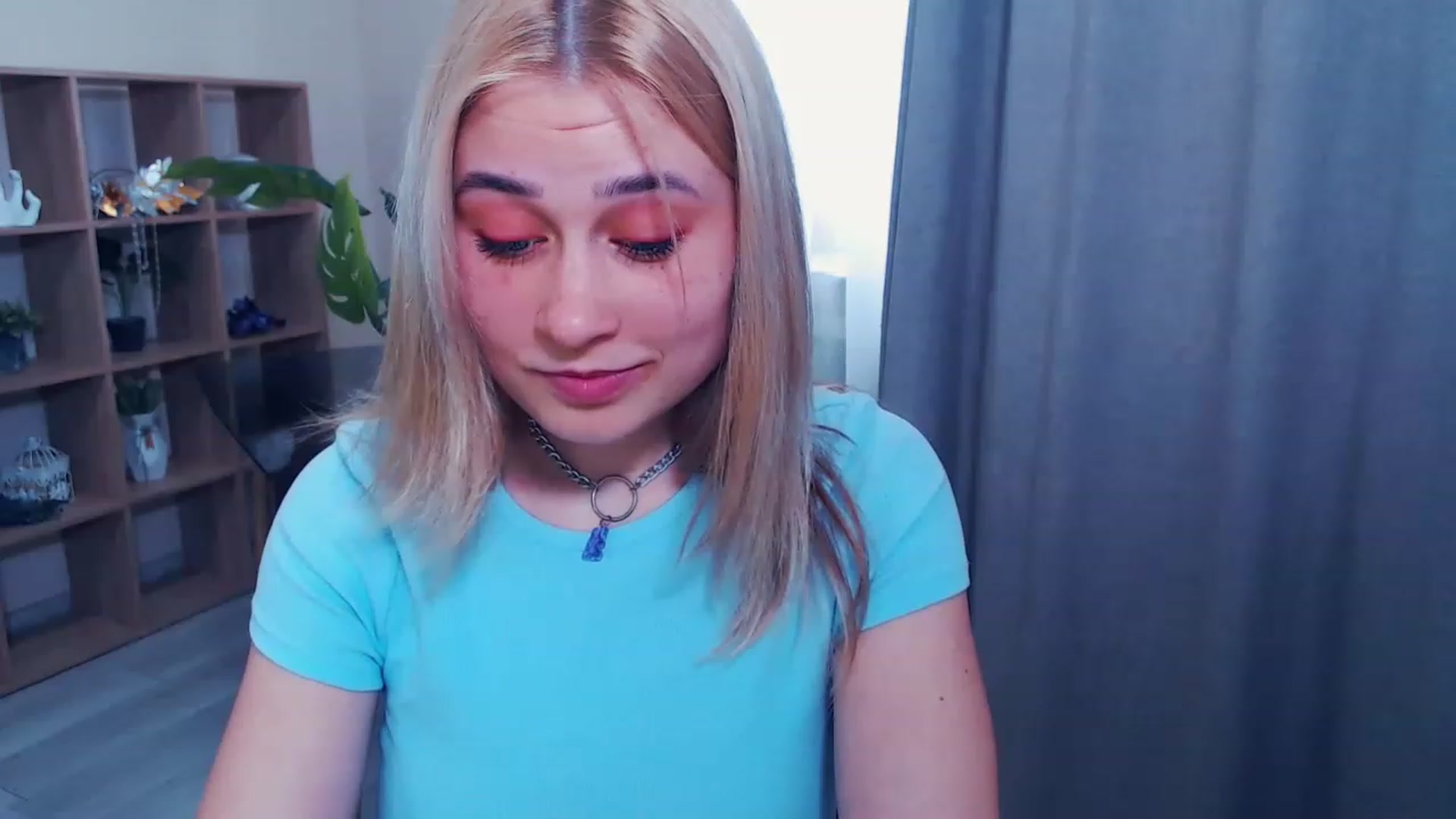 Gallery image thumbnail from Kukla_kolduna's myfreecams stream on, 03/21/2023, 14:36 image 18 of 20