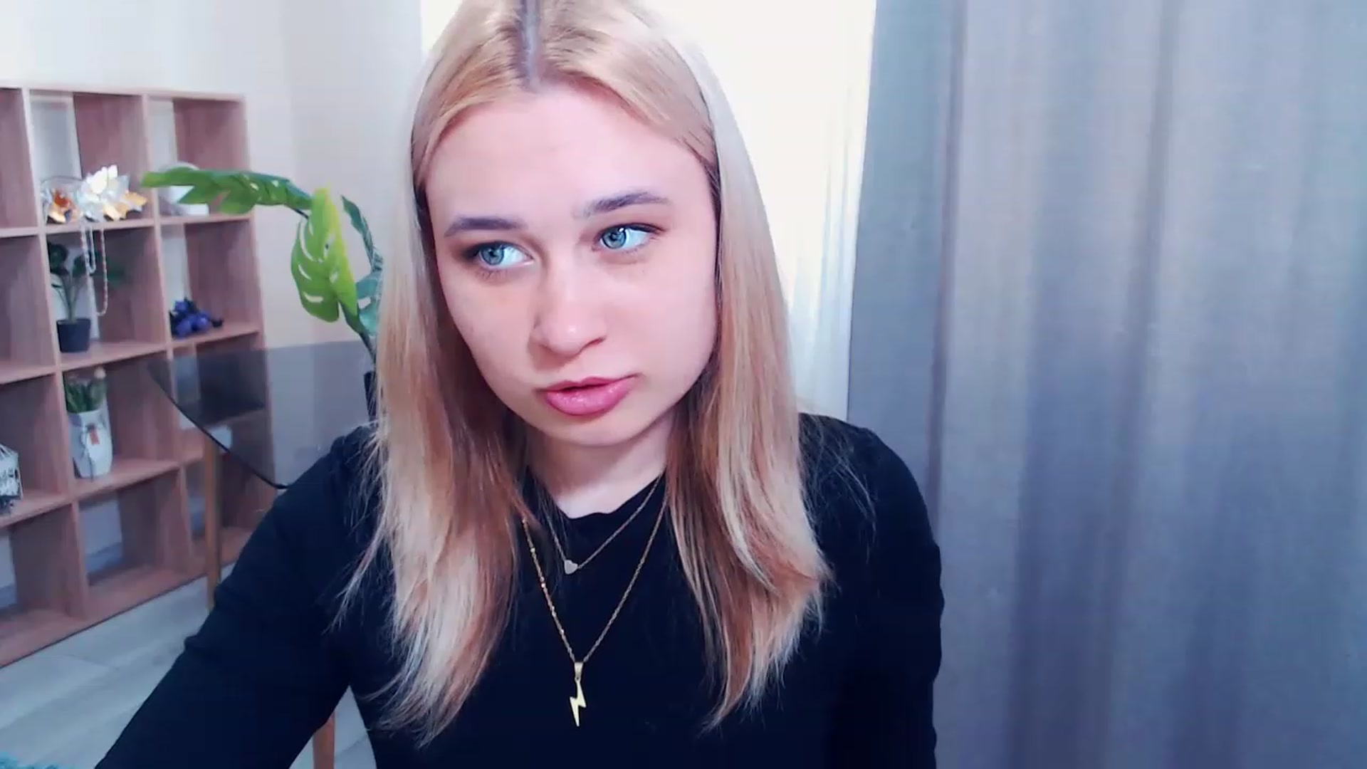 Gallery image thumbnail from Kukla_kolduna's myfreecams stream on, 03/22/2023, 11:30 image 19 of 20