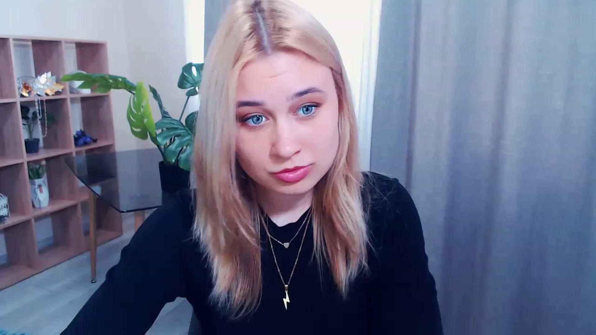 Gallery image thumbnail from Kukla_kolduna's myfreecams stream on, 03/22/2023, 11:30 image 13 of 20