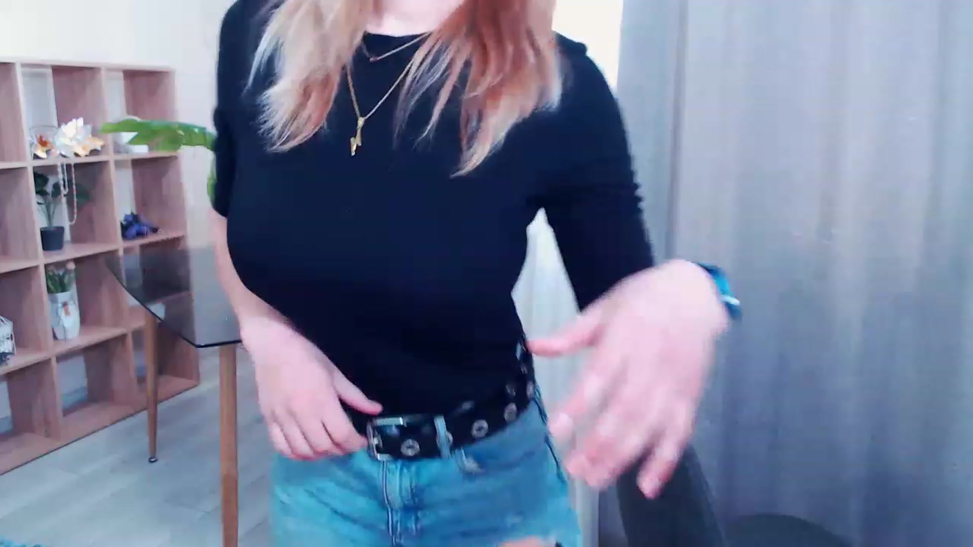 Gallery image thumbnail from Kukla_kolduna's myfreecams stream on, 03/22/2023, 11:30 image 6 of 20