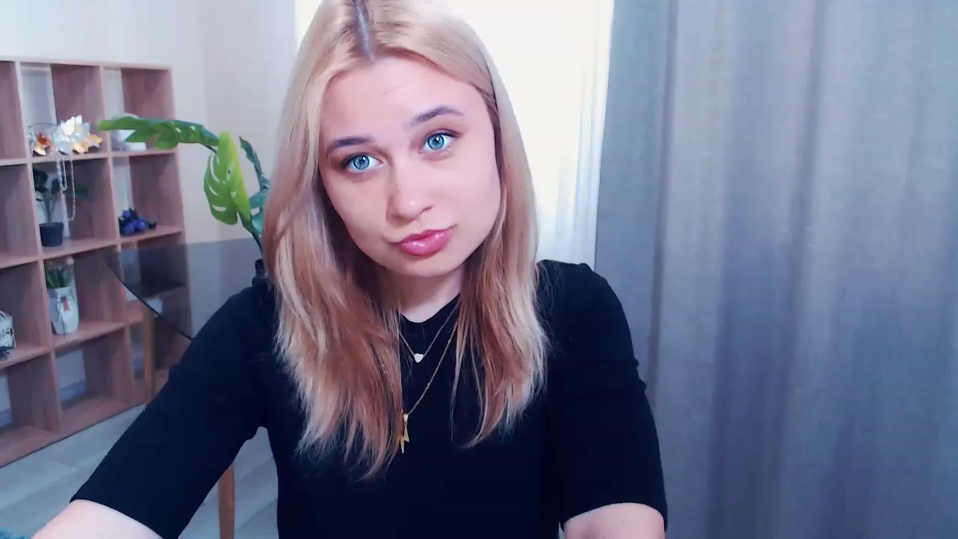 Gallery image thumbnail from Kukla_kolduna's myfreecams stream on, 03/22/2023, 11:30 image 18 of 20
