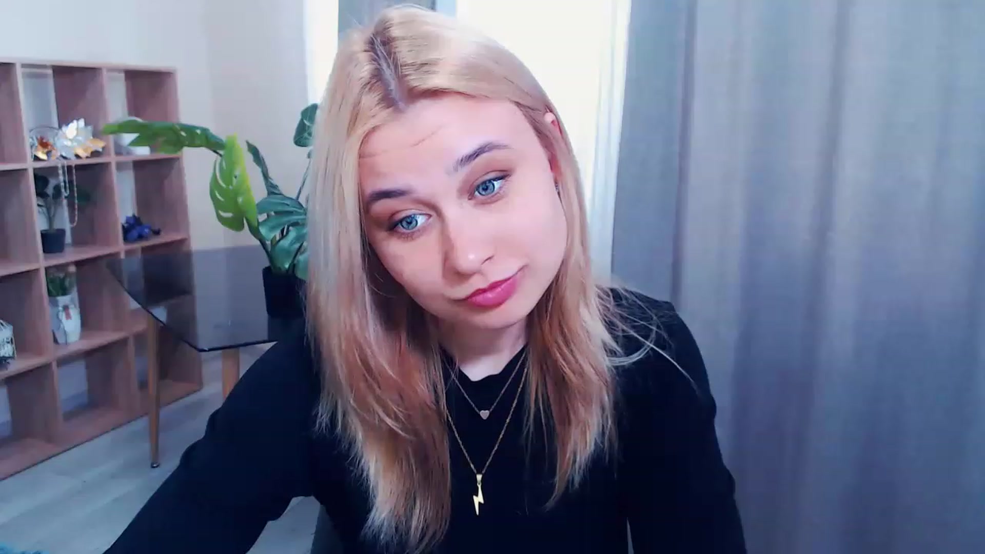 Gallery image thumbnail from Kukla_kolduna's myfreecams stream on, 03/22/2023, 11:30 image 12 of 20