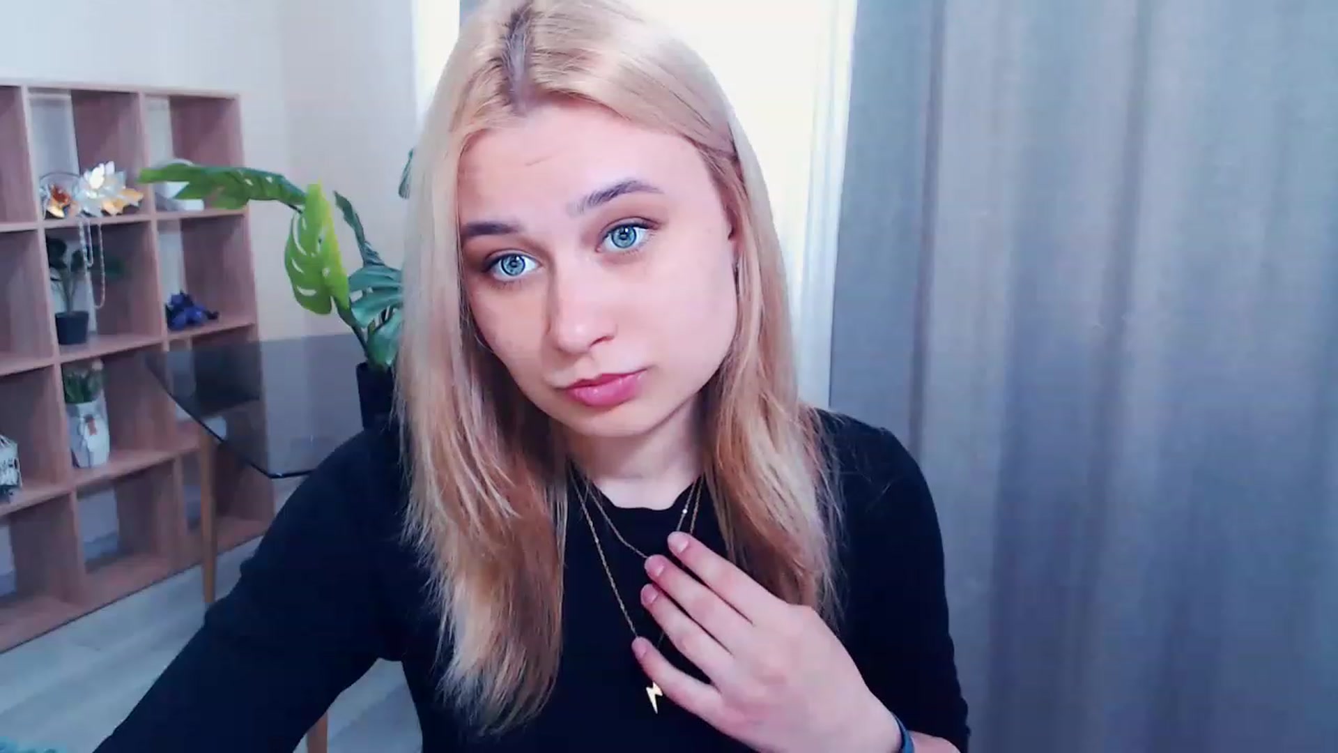Gallery image thumbnail from Kukla_kolduna's myfreecams stream on, 03/22/2023, 11:30 image 14 of 20