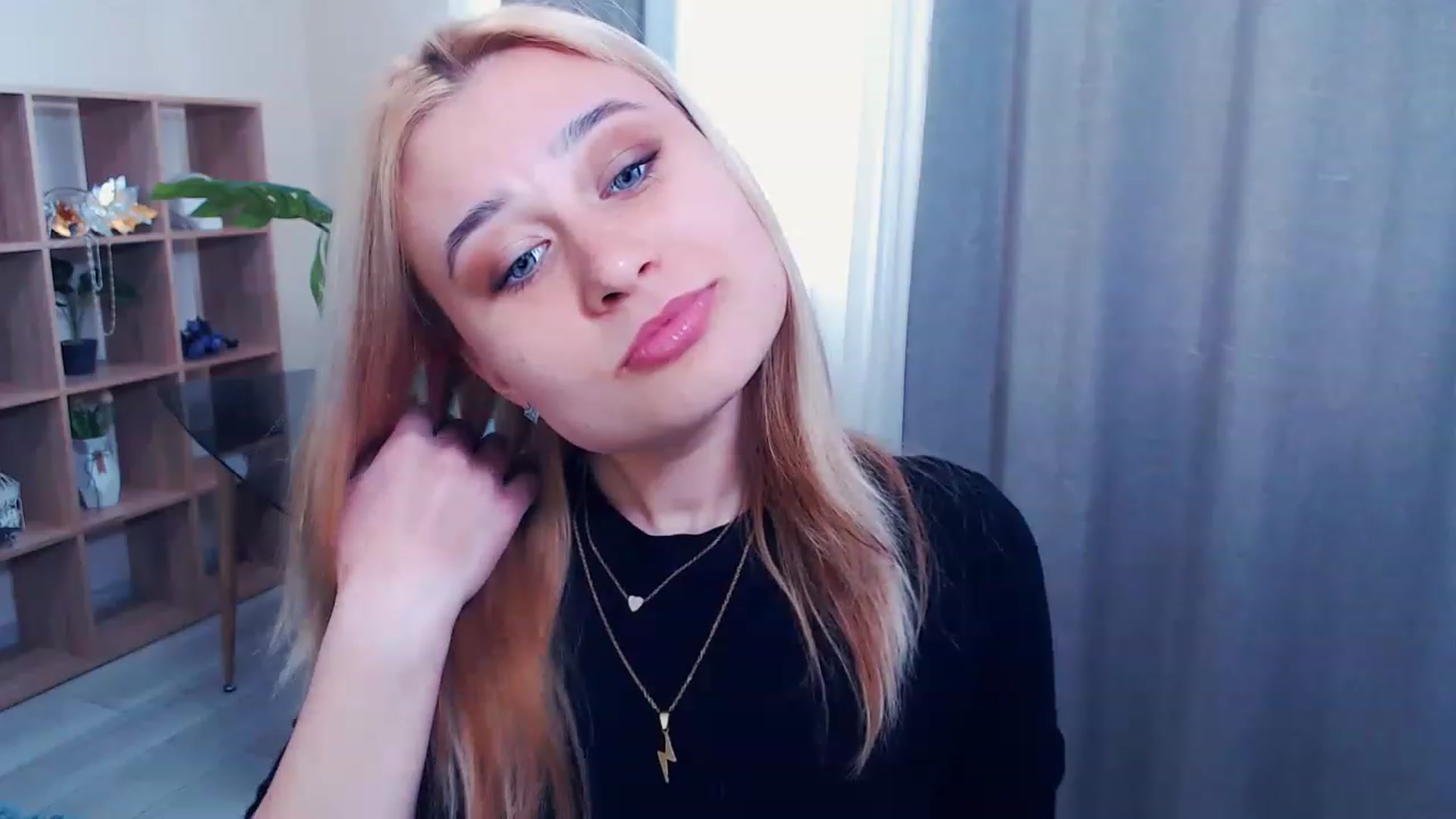 Gallery image thumbnail from Kukla_kolduna's myfreecams stream on, 03/22/2023, 11:30 image 20 of 20
