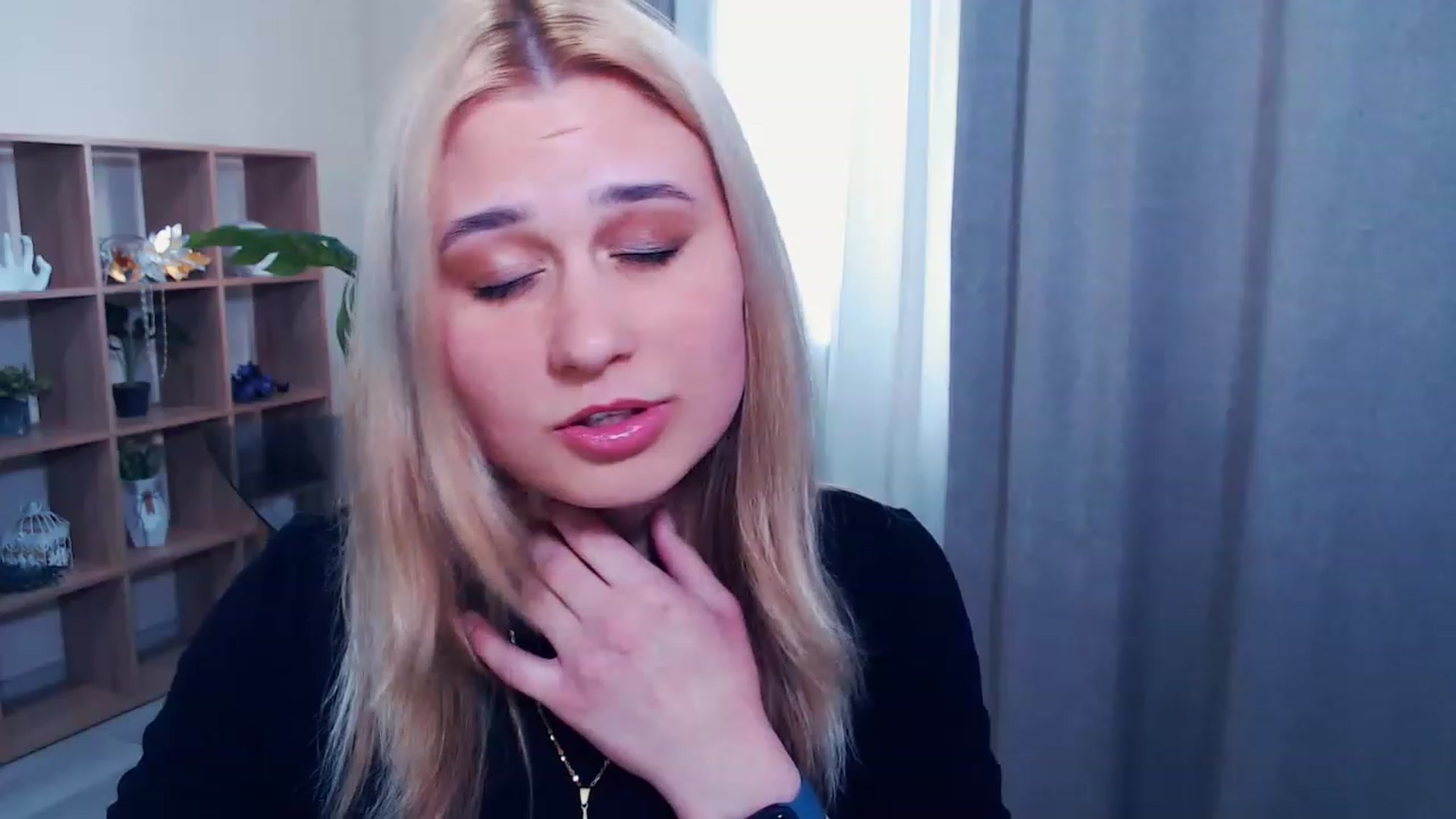 Gallery image thumbnail from Kukla_kolduna's myfreecams stream on, 03/22/2023, 14:49 image 4 of 20