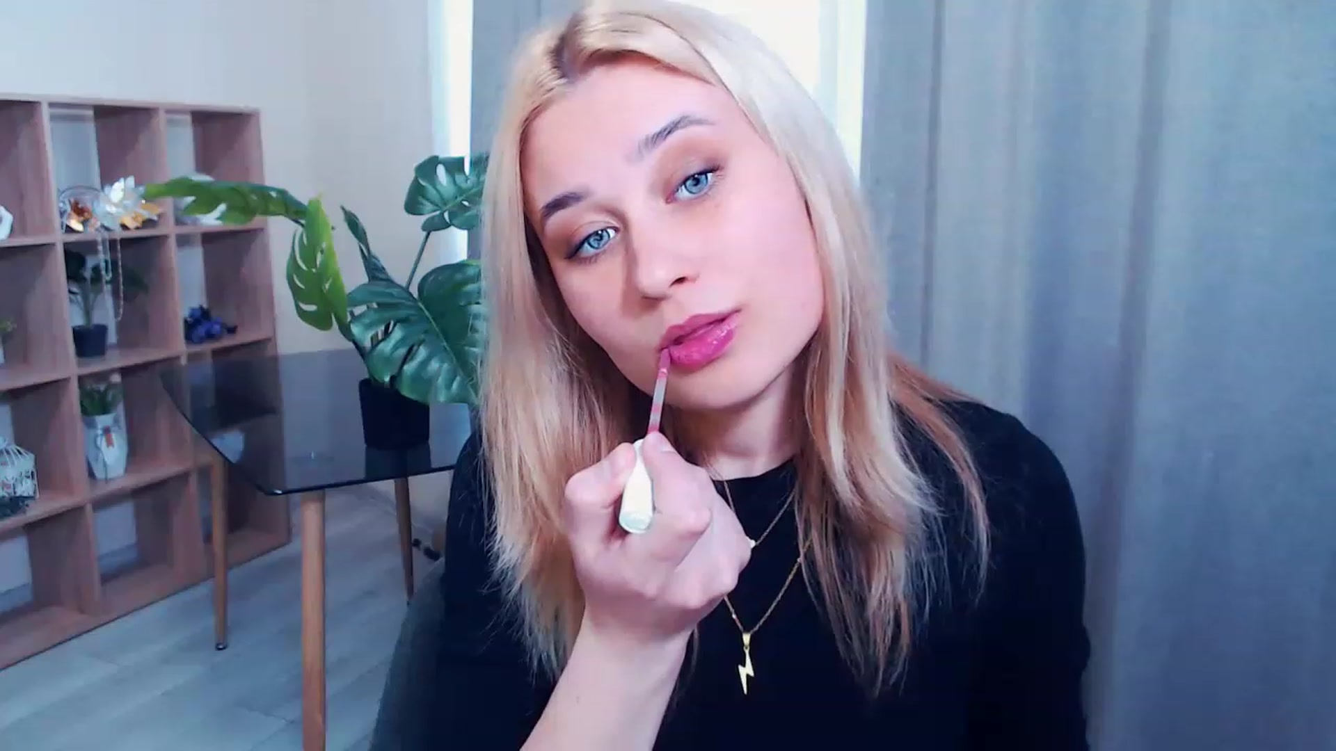 Gallery image thumbnail from Kukla_kolduna's myfreecams stream on, 03/22/2023, 14:49 image 14 of 20
